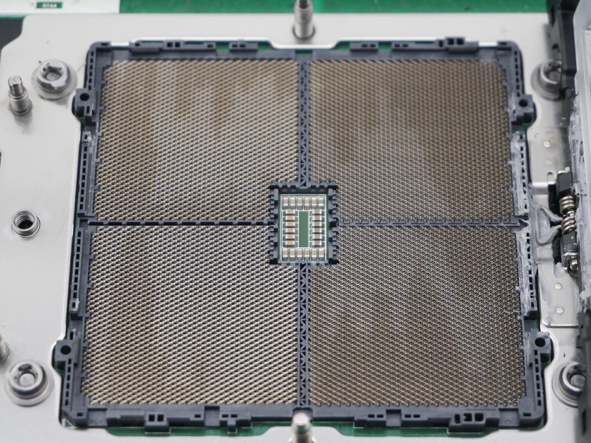 ASrock BERGAMOD8-2L2T SP5 FOR PARTS/REPAIR