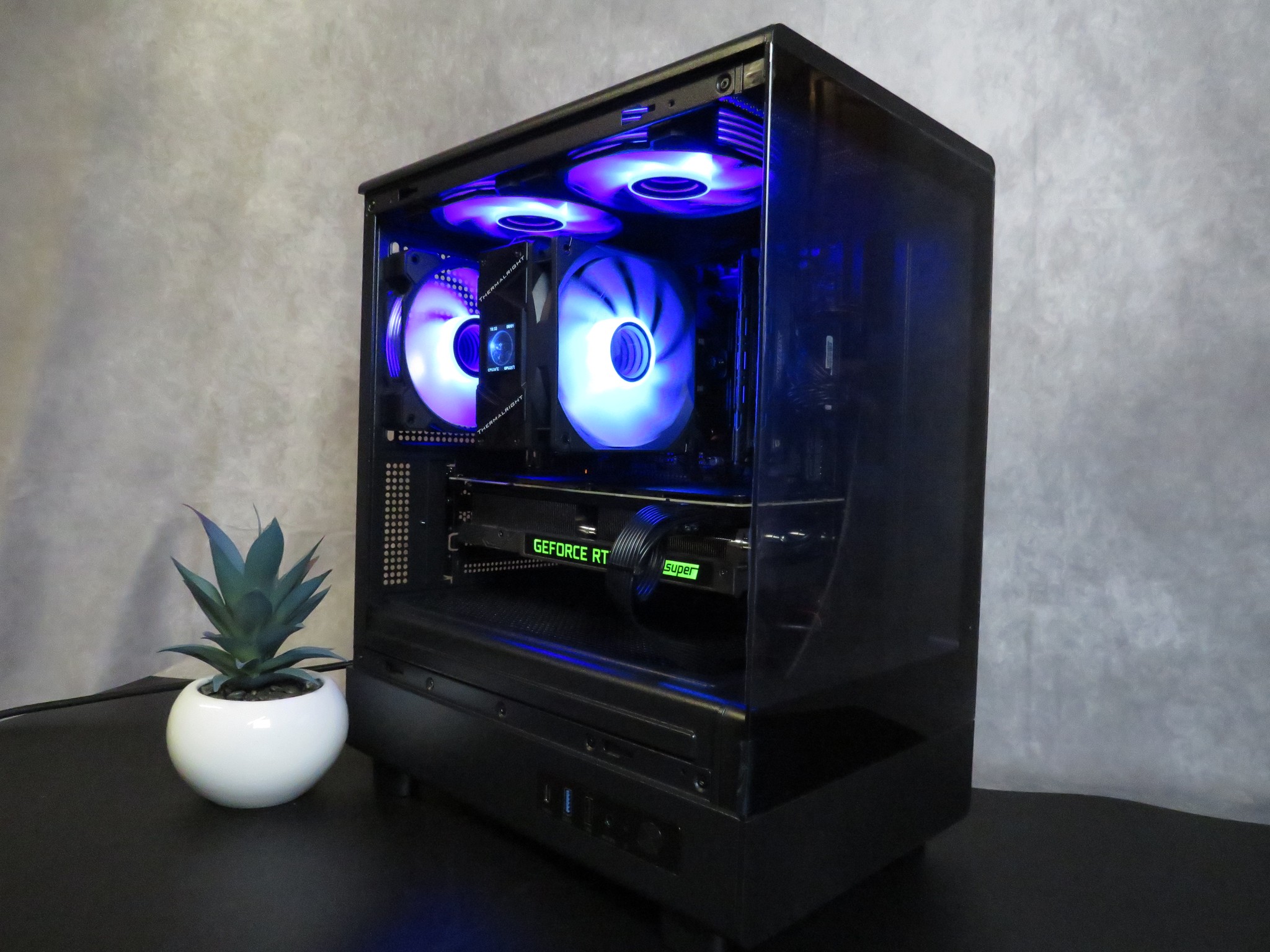 Entry level 1440p GAMER! RTX 2080 Super - Ryzen 5 5500 - 16 GB DDR4 - 1 TB SSD