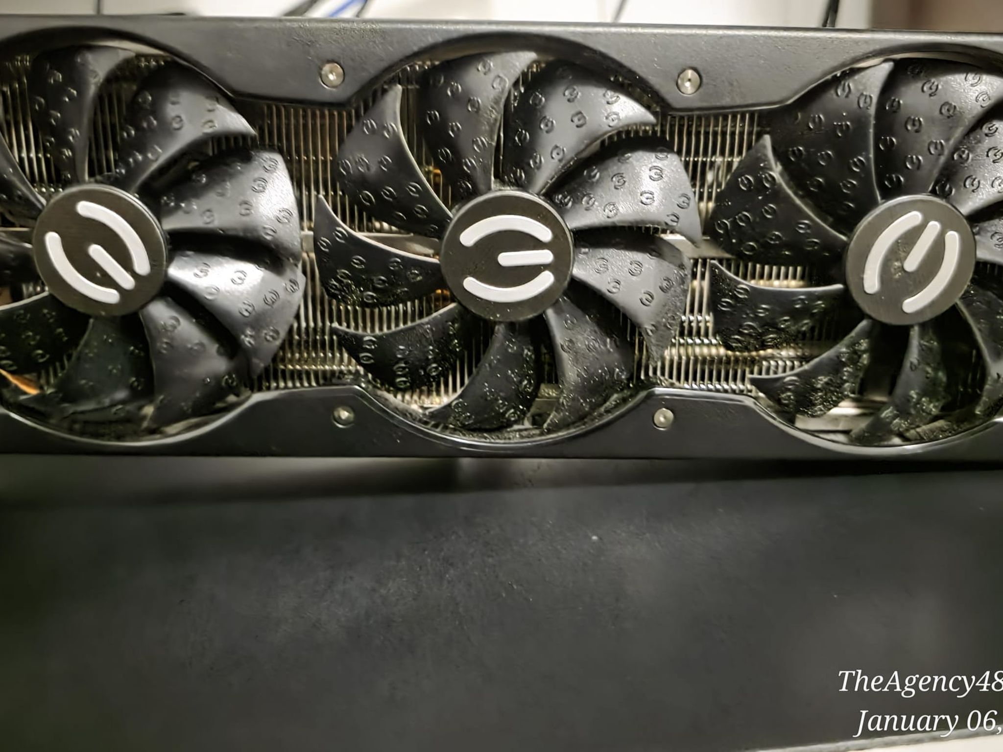 EVGA FTW3 ULTRA 3060 TI USED ONLY IN A GAMING PC