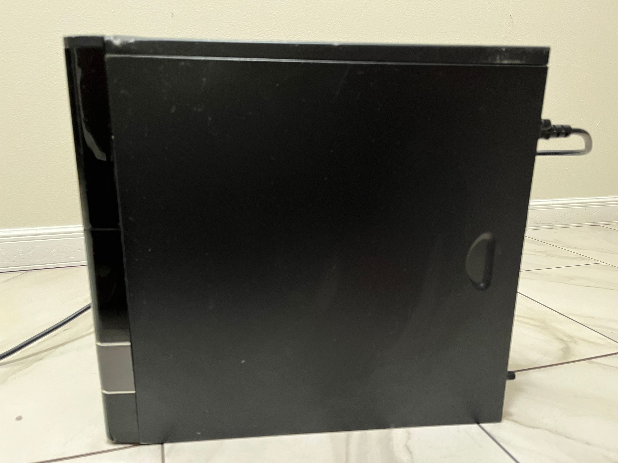 NVIDIA RTX 2060, Intel Core i5-6600, 16GB RAM, 1.2 TB Storage - Sleeper Gaming PC w/ Wi-Fi & BT