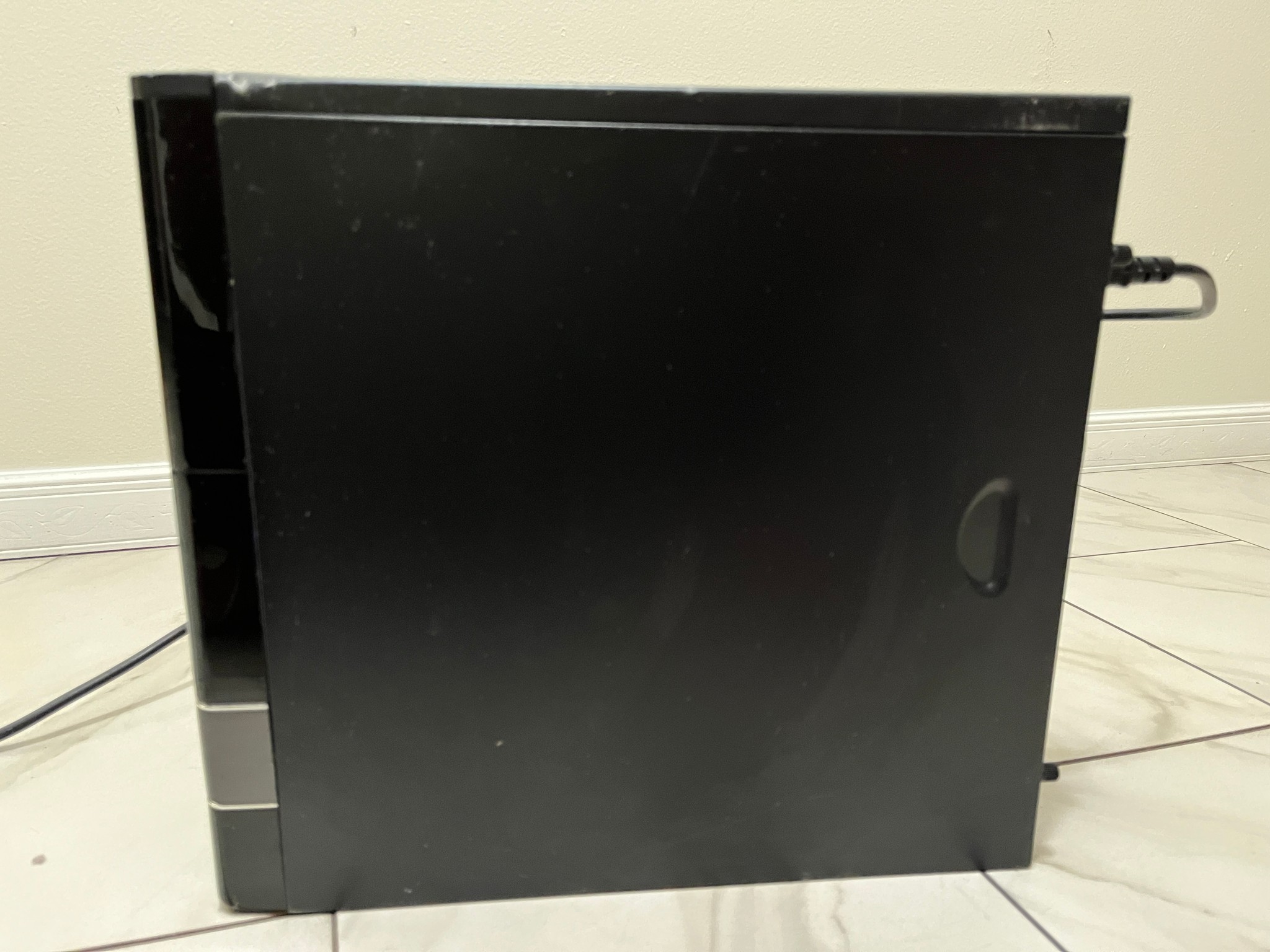 NVIDIA RTX 2060, Intel Core i5-6600, 16GB RAM, 1.2 TB Storage - Sleeper Gaming PC w/ Wi-Fi & BT