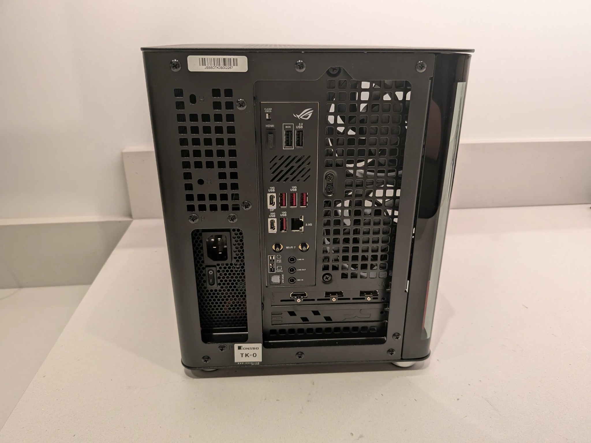 The TKO - Ryzen 5 9600X, RX 9060 XT 16 GB, 32 GB DDR5, 2 TB Gen 5 NVME