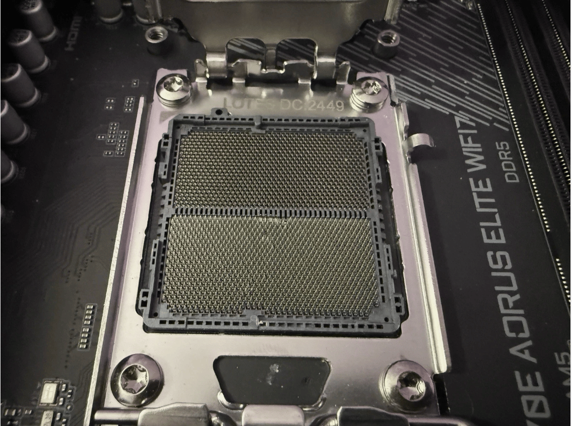 AORUS X870E AORUS ELITE WIFI7 ATX Gaming Motherboard AM5 DDR5