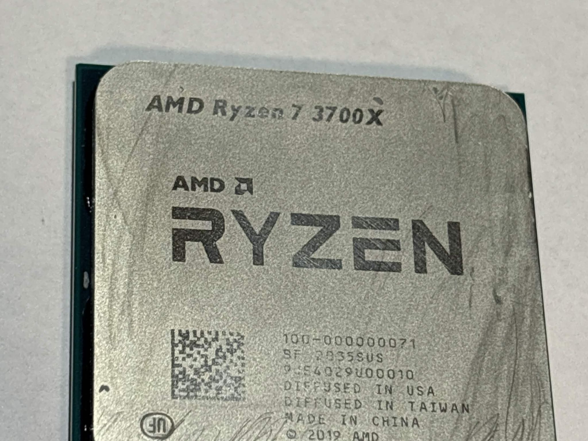 AMD Ryzen 7 3700X