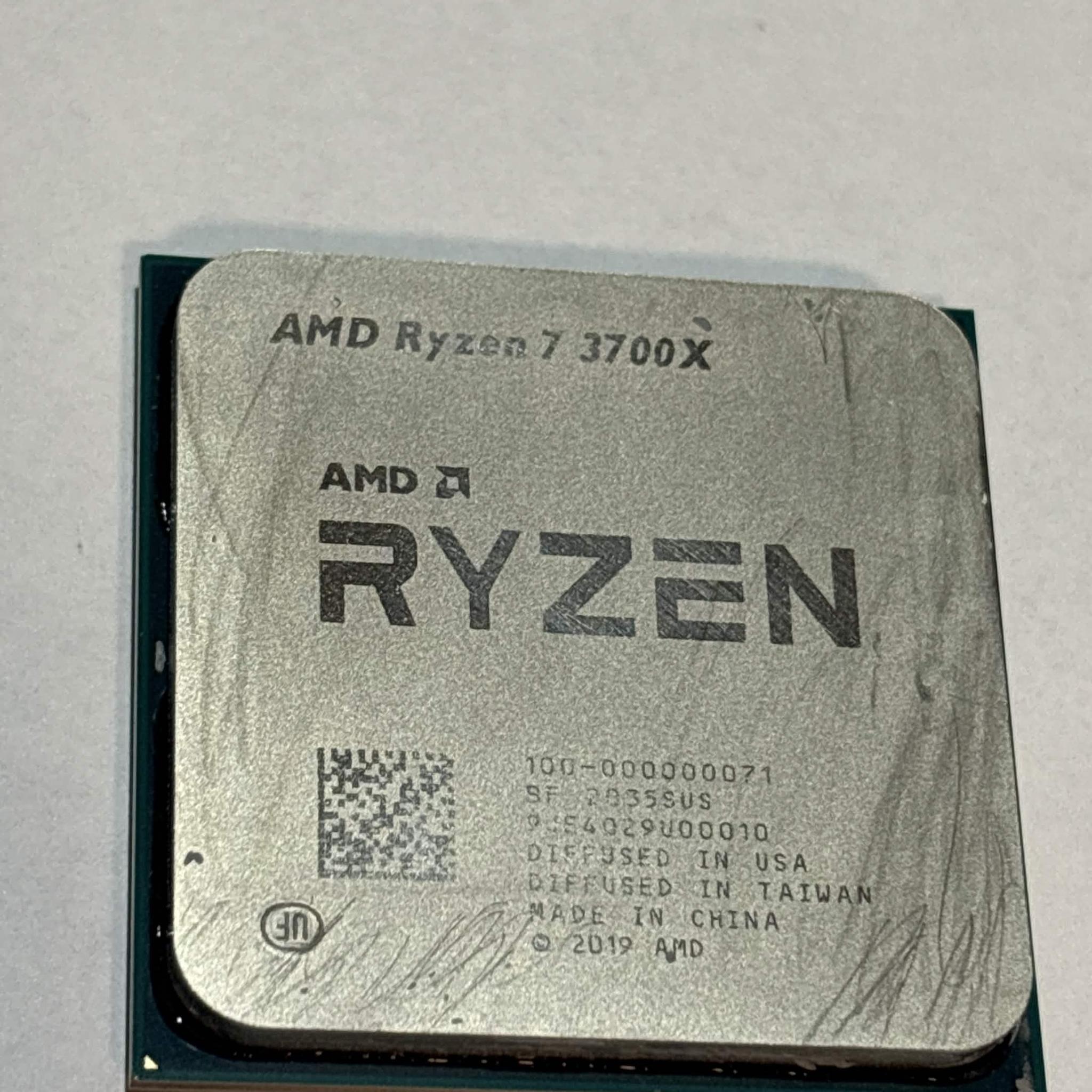 AMD Ryzen 7 3700X