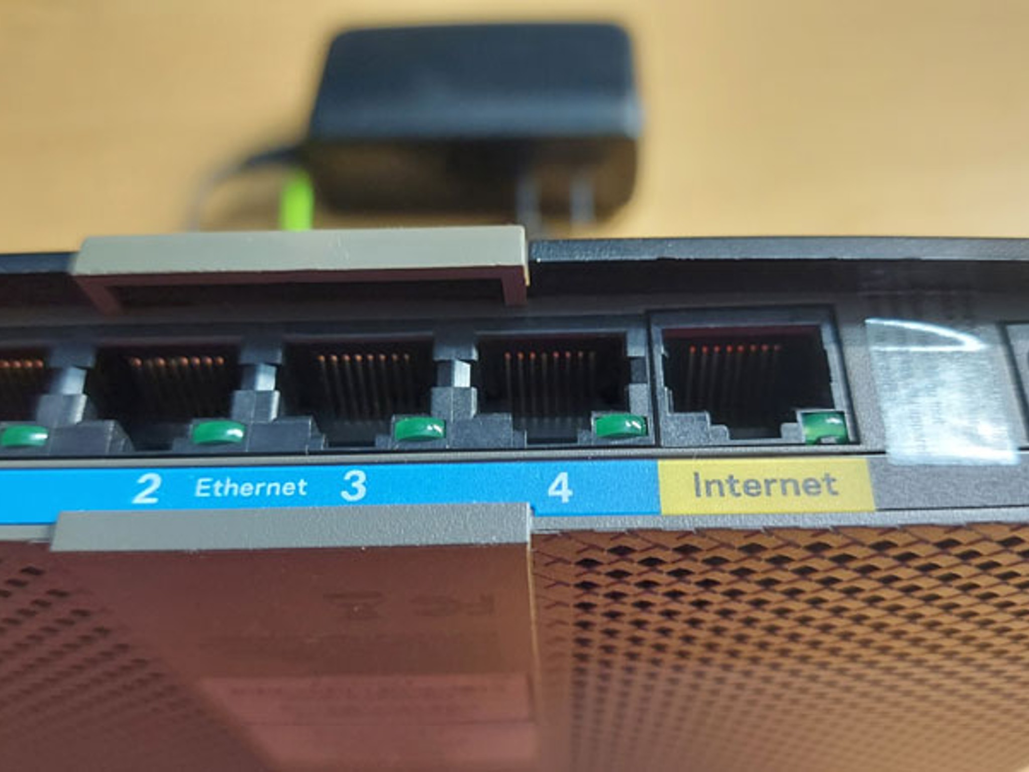 Linksys EA6350 AC1200+ Dual-Band WiFi Gigabit Router 4 Port Switch * TESTED & WORKING *