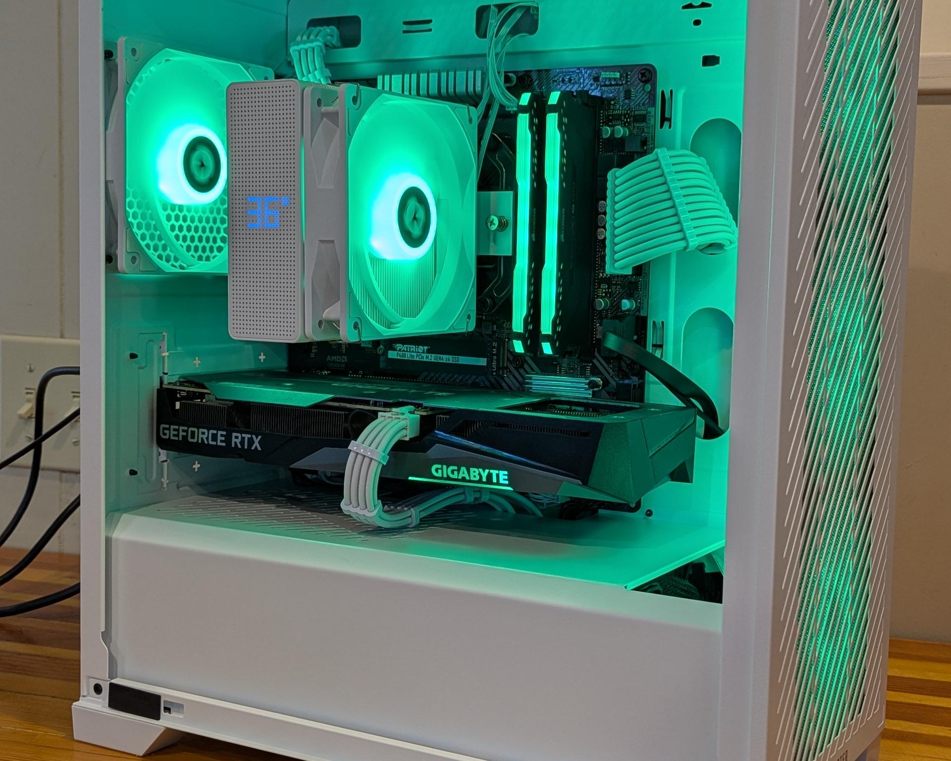 RTX 3060 || Ryzen 5 3600 || Black and White Gaming PC