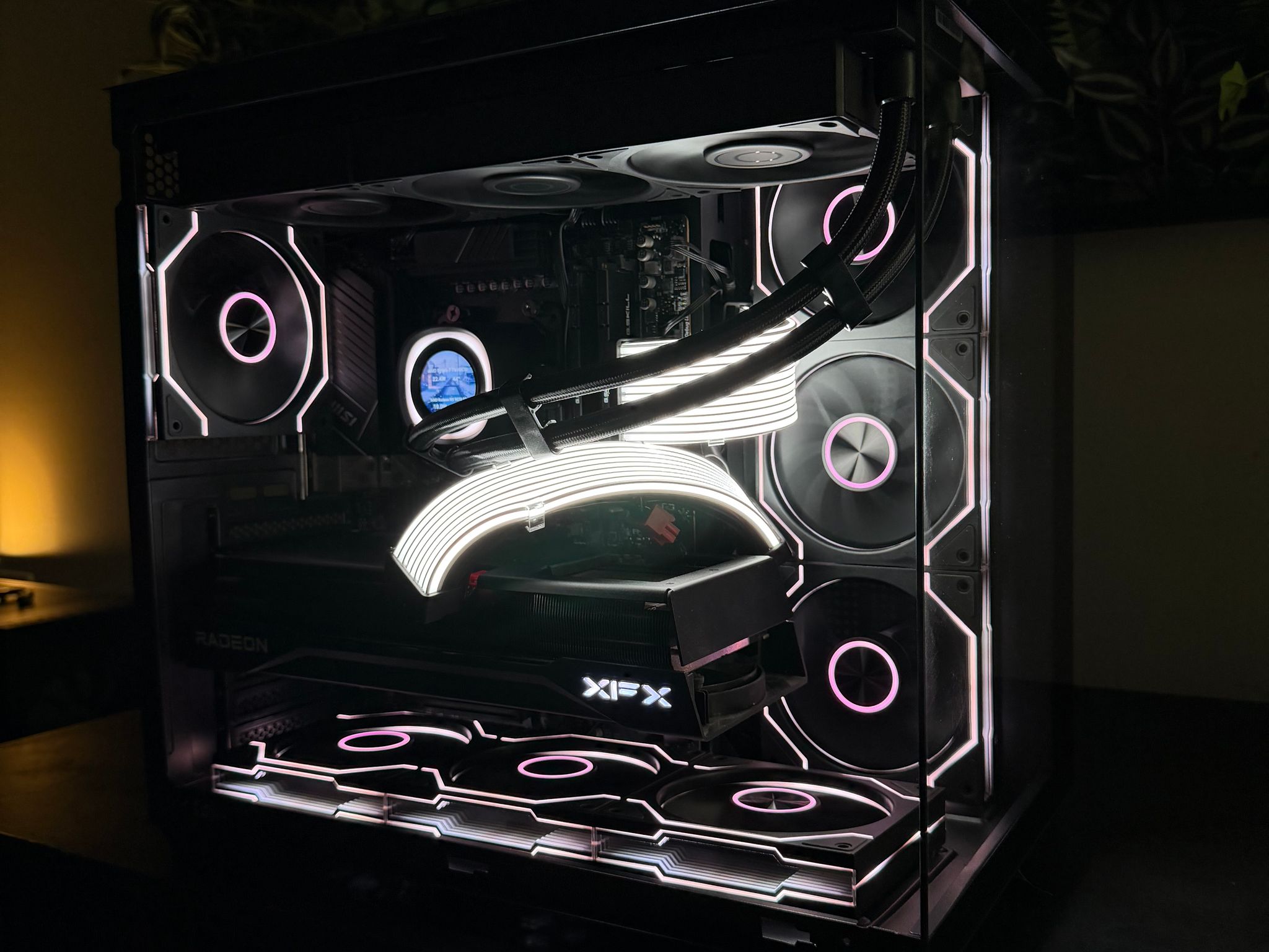 🔥 HIGH-END GAMING PC — RYZEN 7 7800X3D + RX 9070 XT + 32GB DDR5 + 2TB NVME 🔥