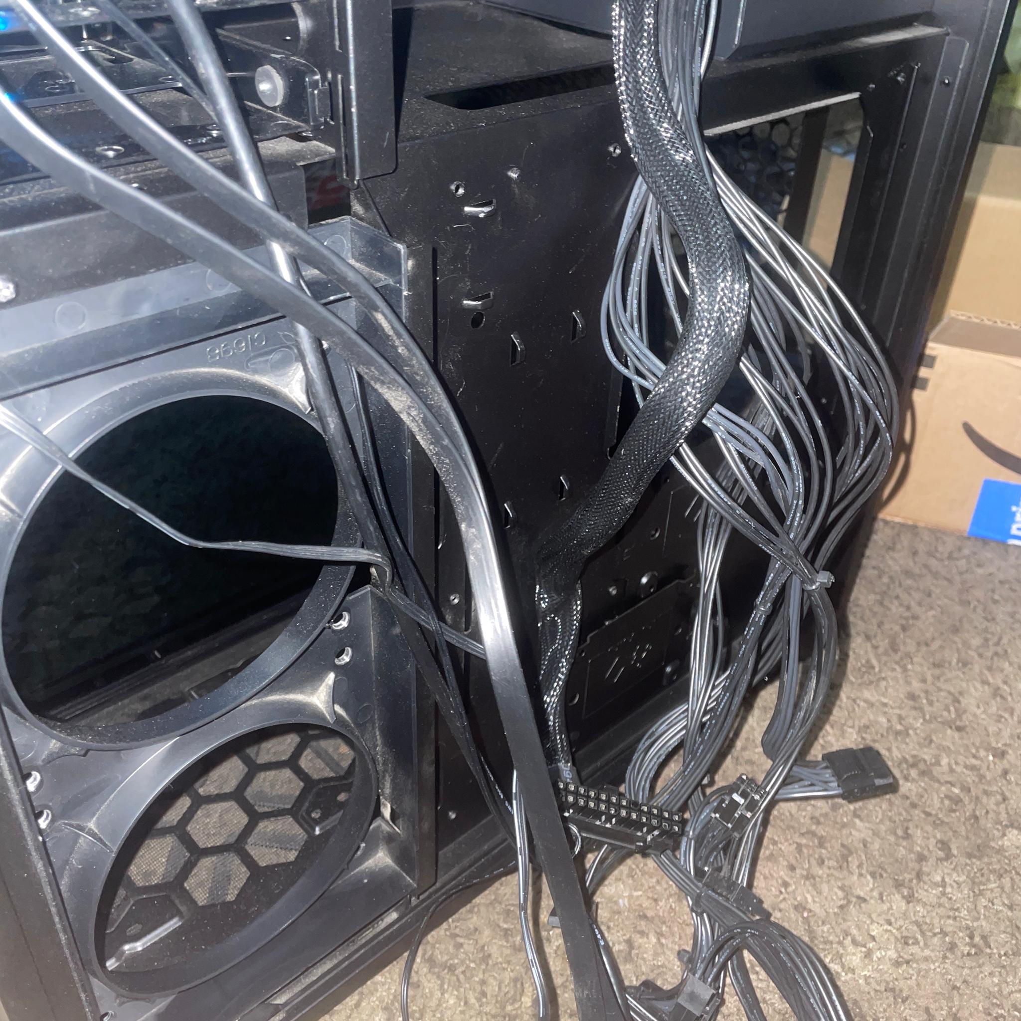 IN WIN & SKYTECH GAMING BLACK RED LED SECC ABS PC CASE