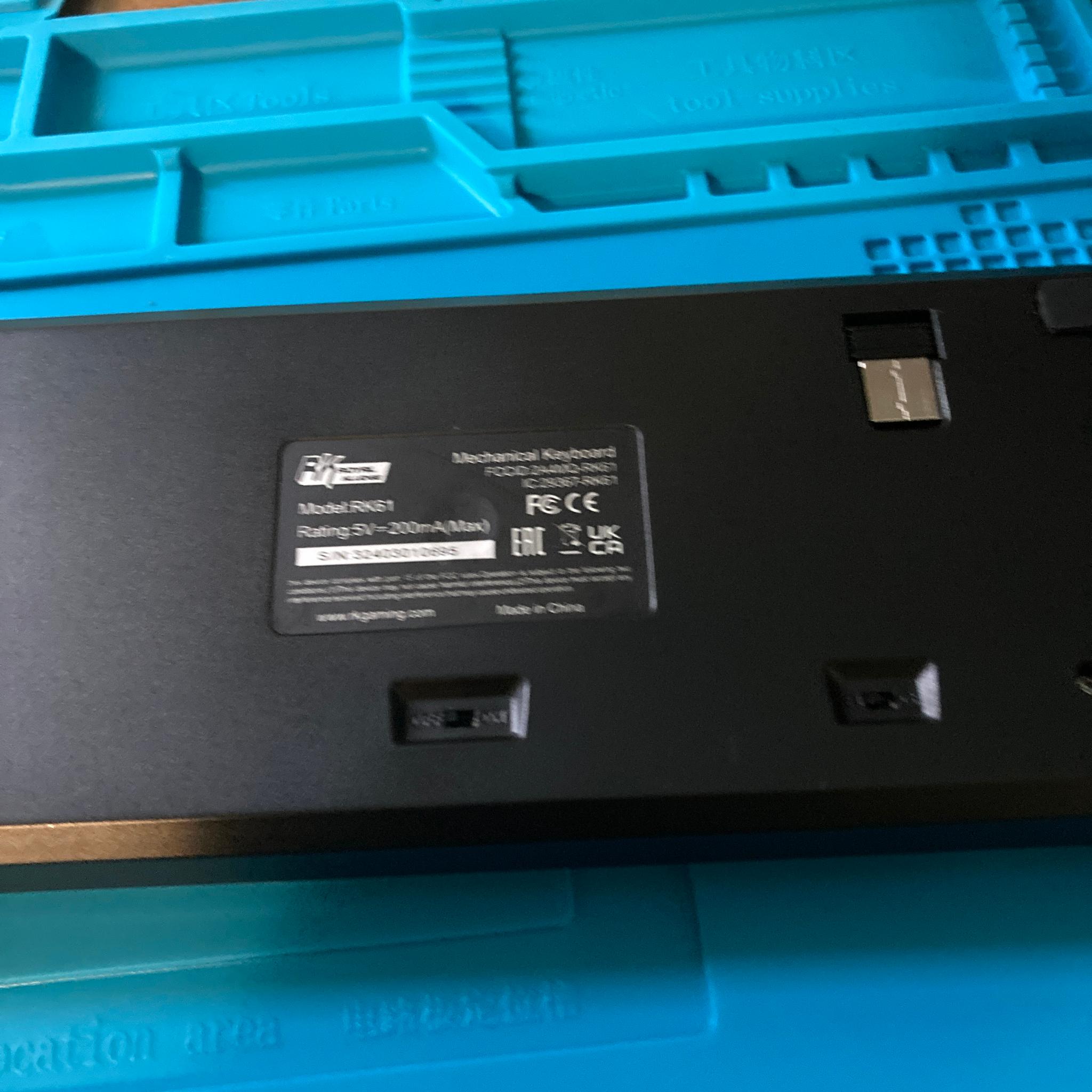 Read RK61 Black with Blue Switches and Dongle