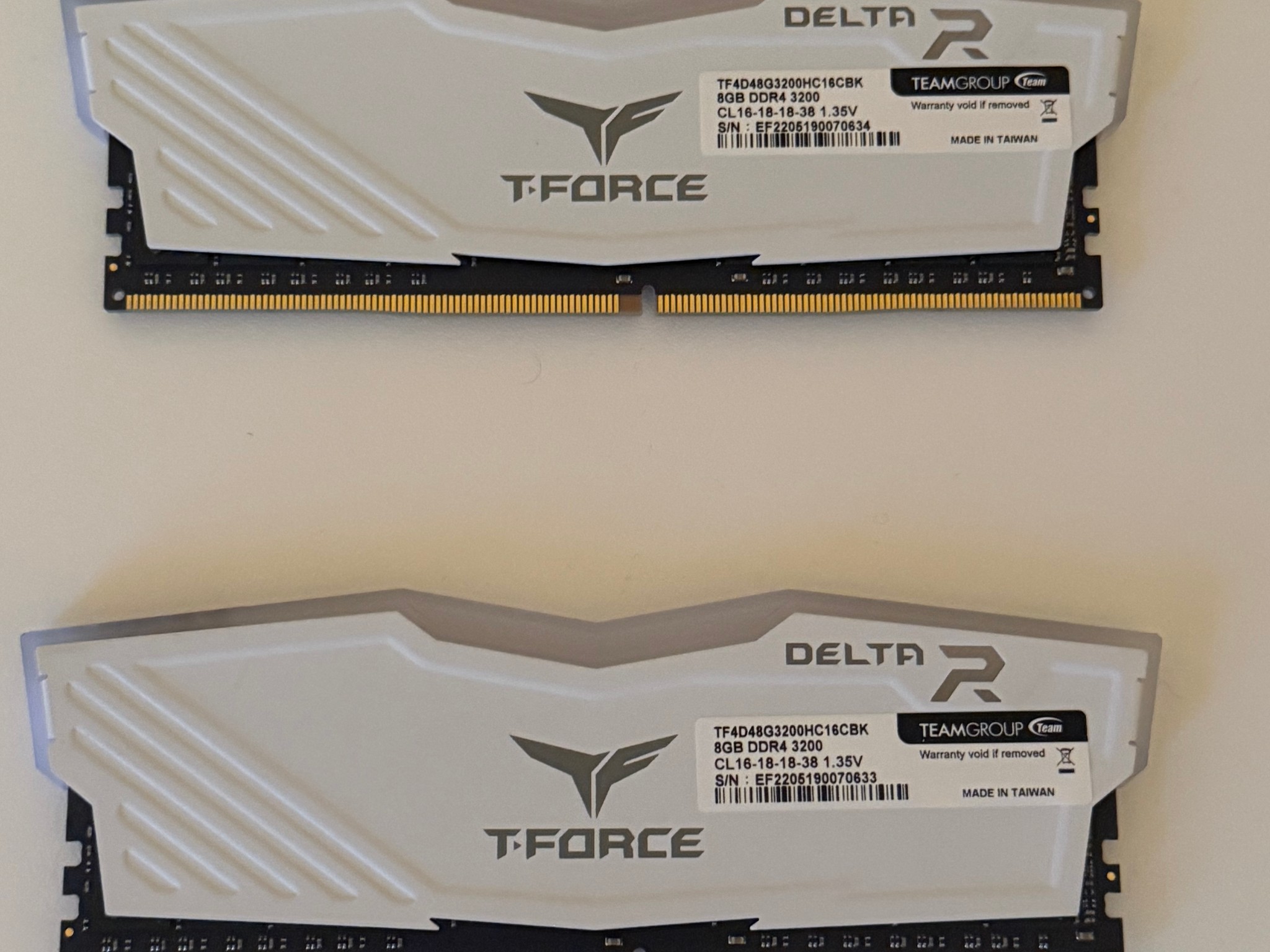 TeamGroup T-Force Delta R RGB 16GB 3200Mhz (2x8GB)
