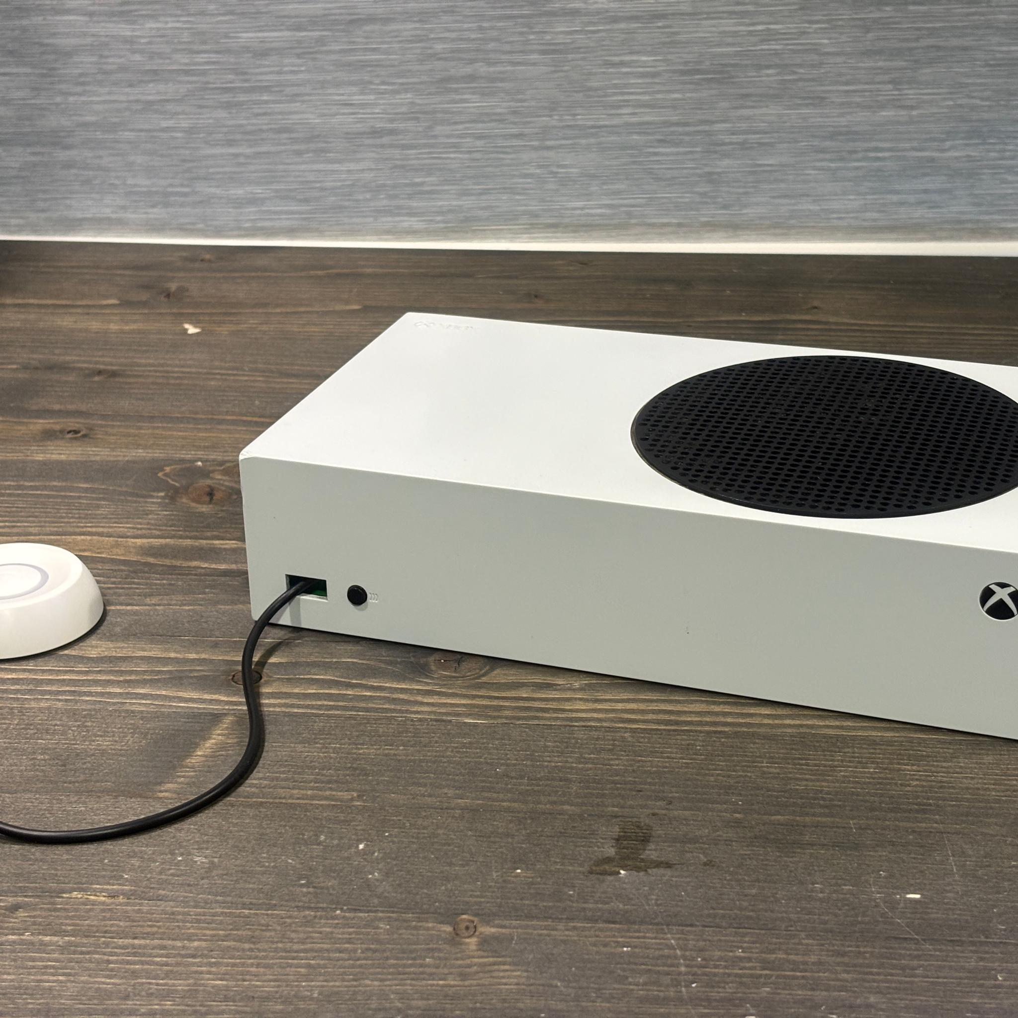 1 Of 1 Custom Xbox Gaming PC(Xbox Series S converted into a Windows Gaming PC)