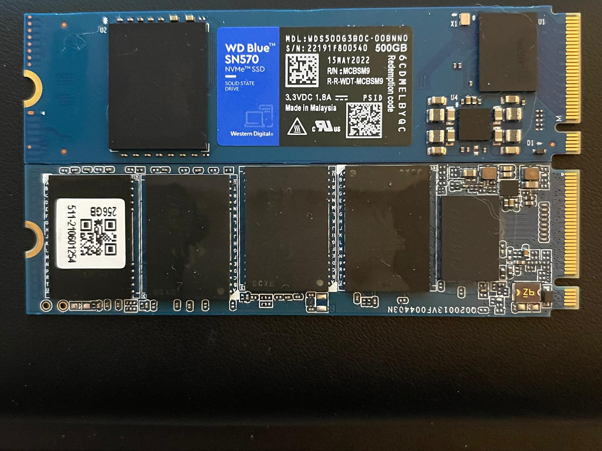 1x WD Blue SN570 + 1x TeamGroup MP33