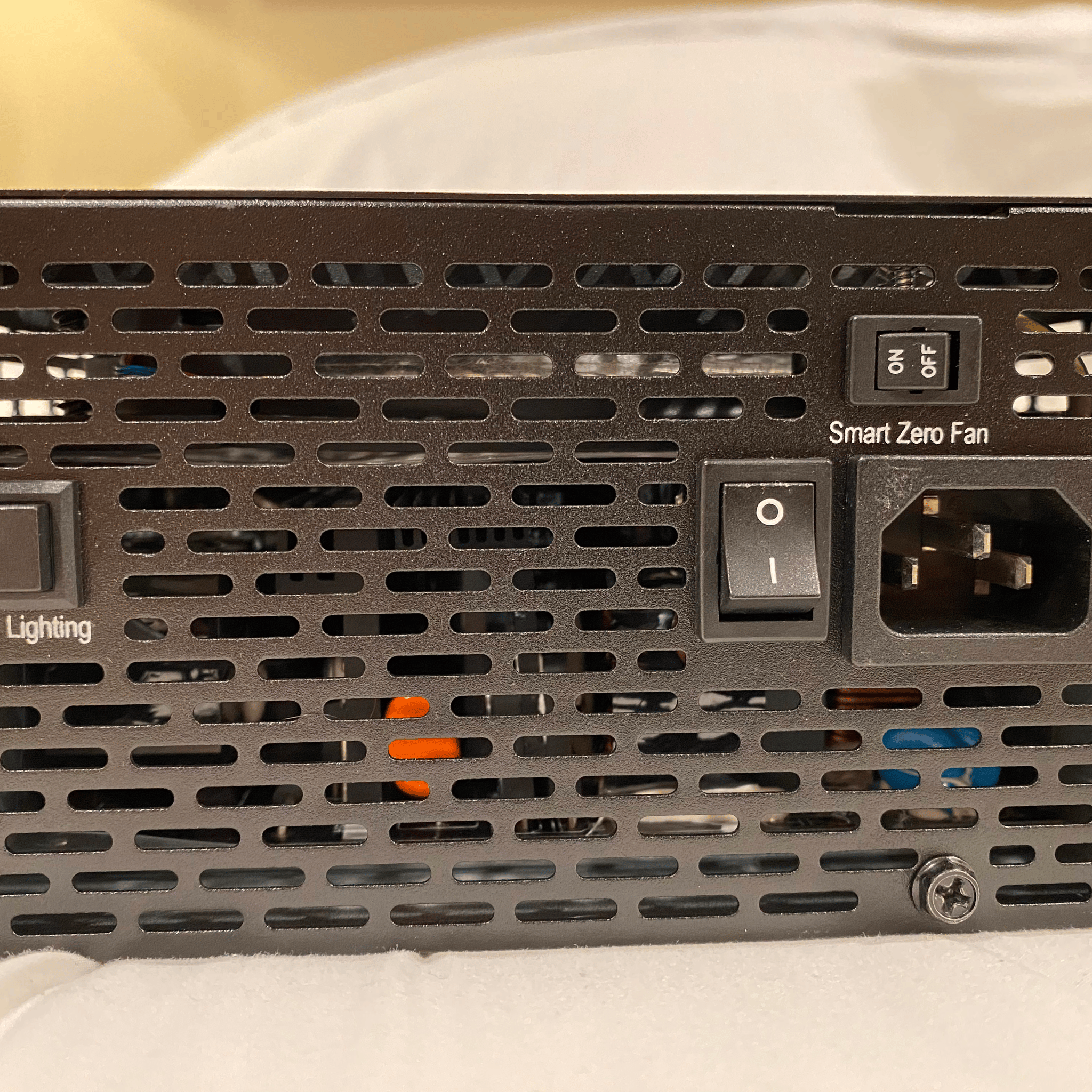 System Pull TT 1200W Platinum PSU