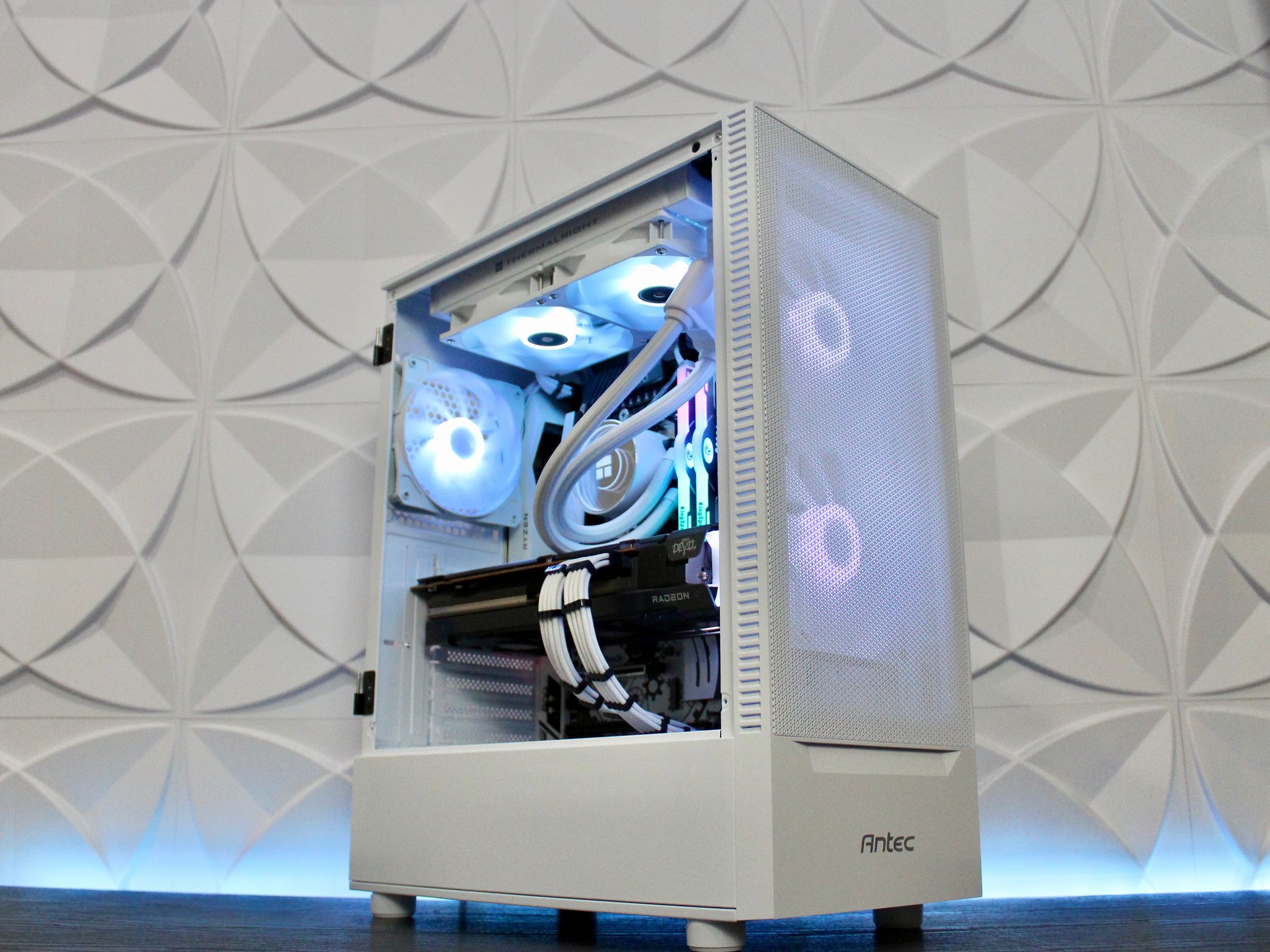 ⚫️ The Domino ⚪️ | Ryzen 7 5800X | 6700XT 12GB | 1TB M.2 Gen4 | 32GB DDR4 | W11 + WiFi |
