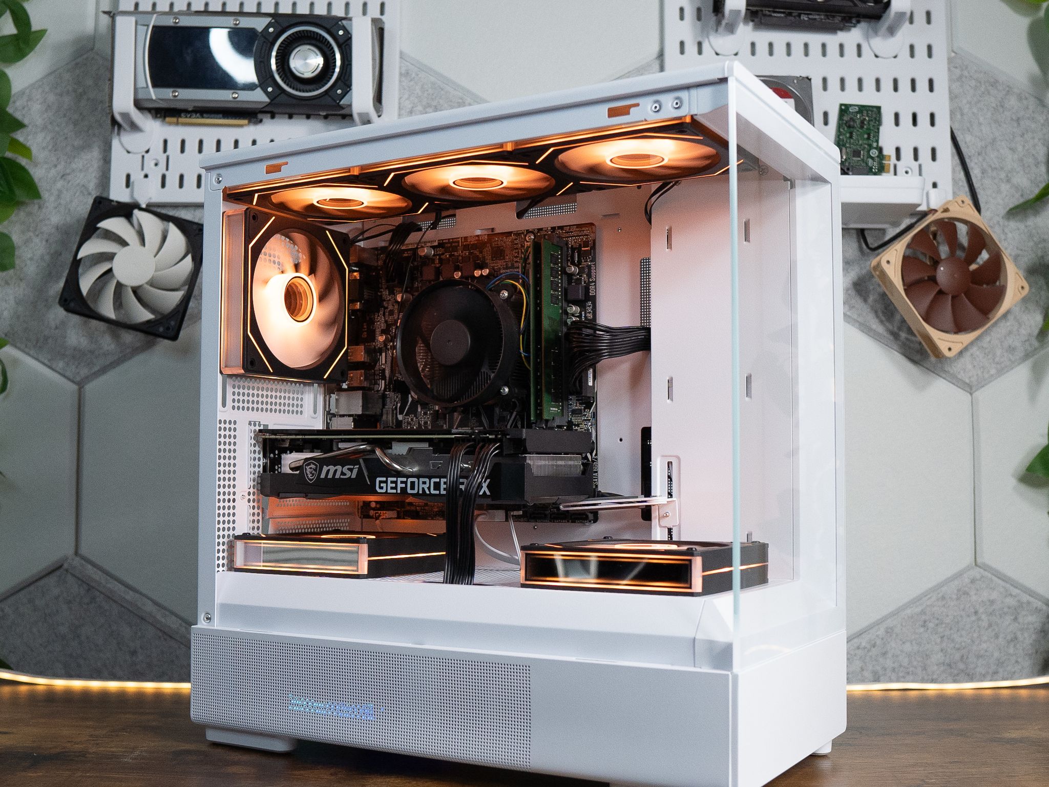 ❄️🌨 | MSI GeForce RTX 3070 8GB | RYZEN 7 5700G | 32GB DDR4 RAM | 1TB NVME + 2TB HD | Arctic Borealis