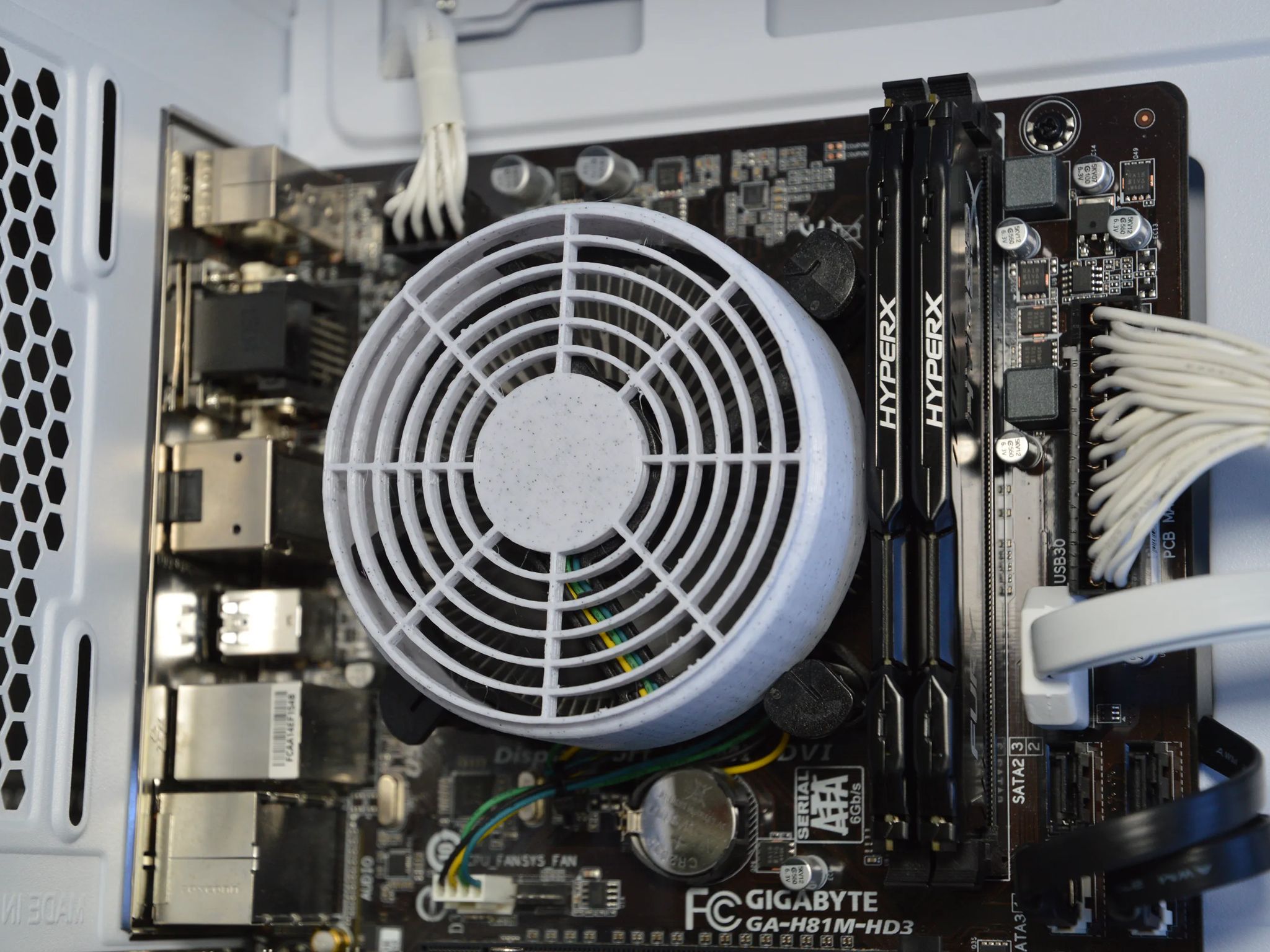 ❄️🔥| GTX 1050Ti 4GB | INTEL i5 4460 | 16GB DDR3 RAM | 256GB SSD + 1TB Hard Drive | SnowBlaze |
