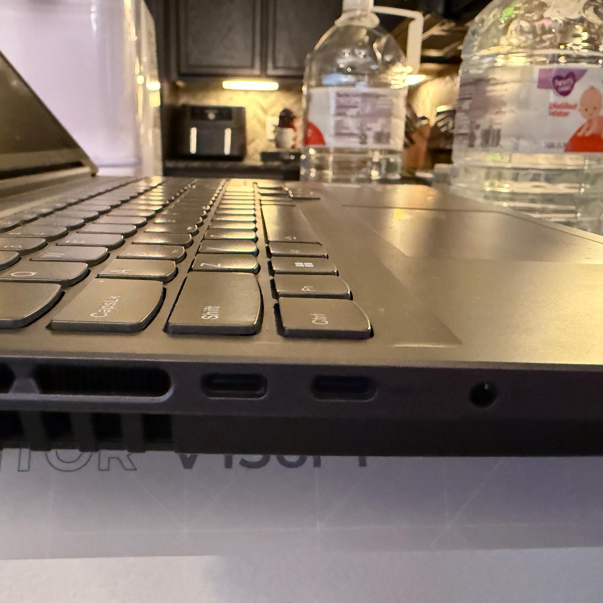 Lenovo Legion 5 Slim Laptop AMD Ryzen 5 RTX 4060 16GB DDR5 RAM 512GB SSD