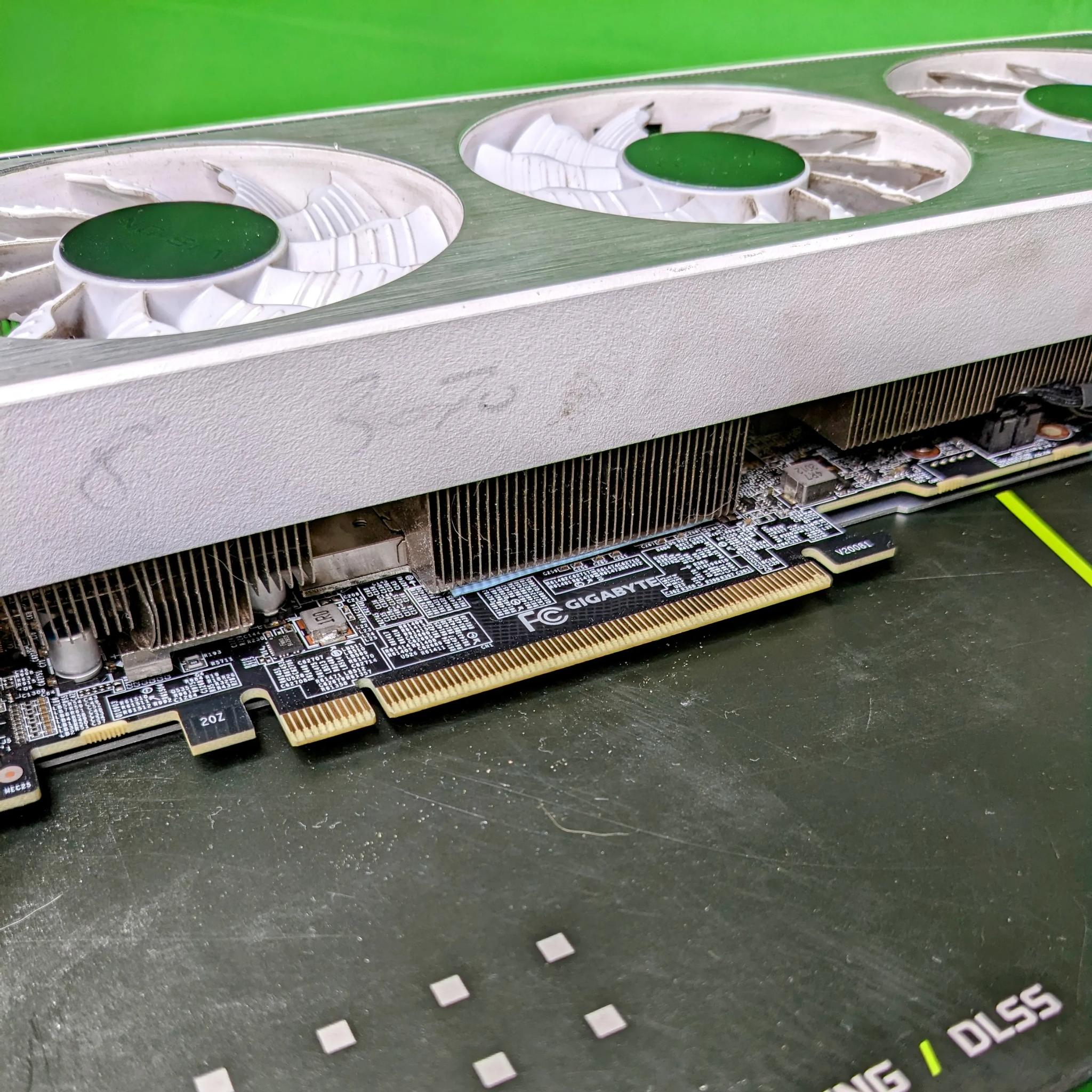 [USED] Gigabyte RTX 3070 Vision