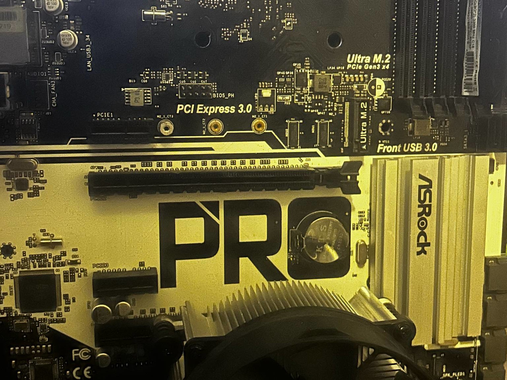 Asrock AB 350 Pro with ryzen 5 2700x free cooler and 8gb of ddr 4 included