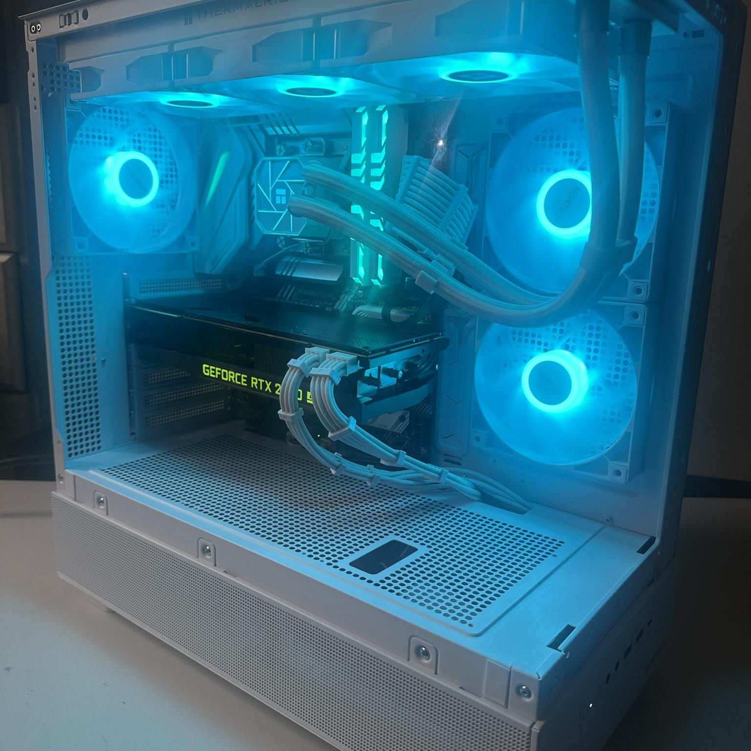 Gaming PC (i7-10700K / RTX 2070 Super / 1 TB NVME / 32GB RAM)