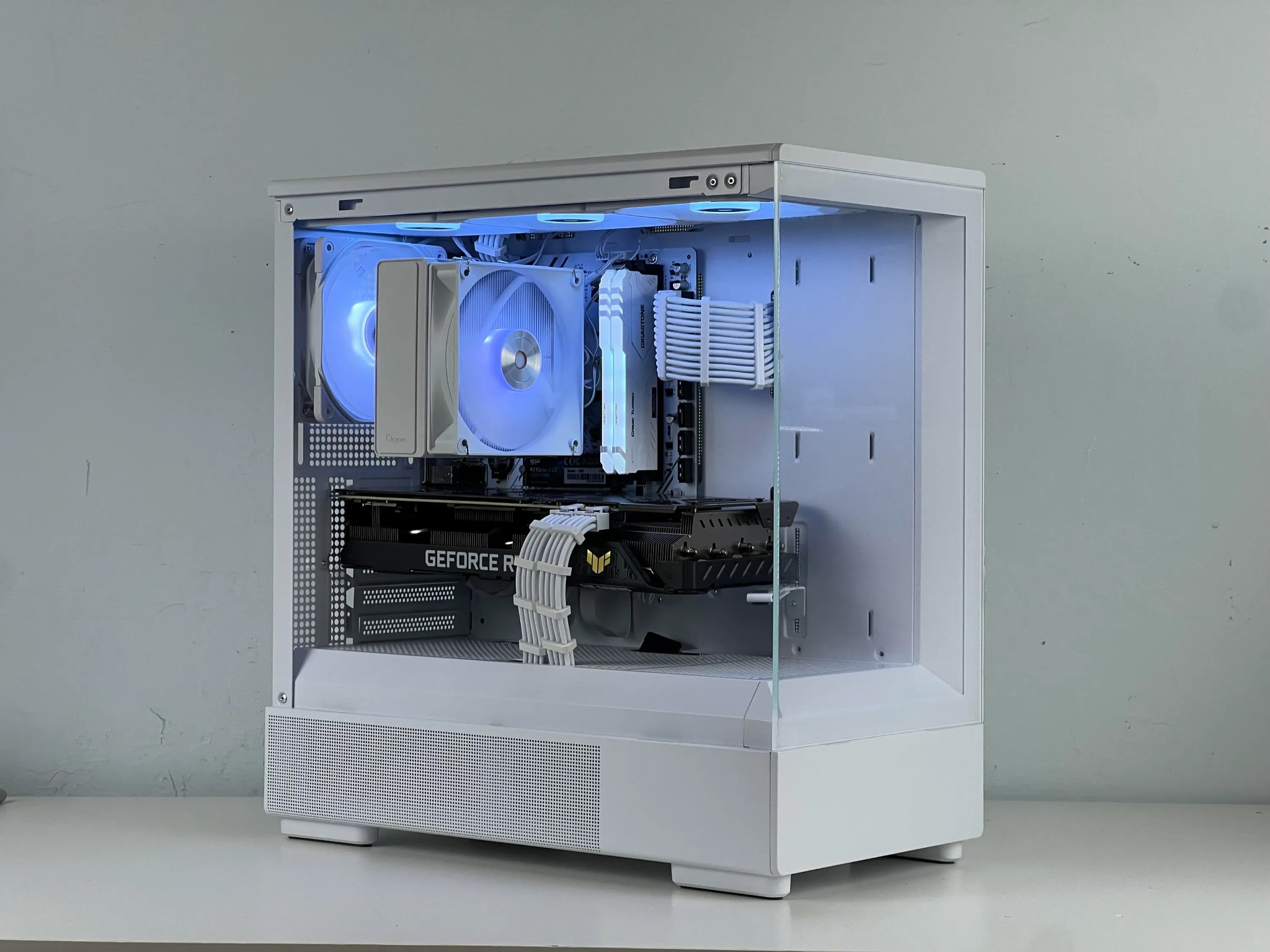 Clean White Gaming PC | RTX 3070 | Ryzen 5 5600G | 1TB SSD | 32GB RAM