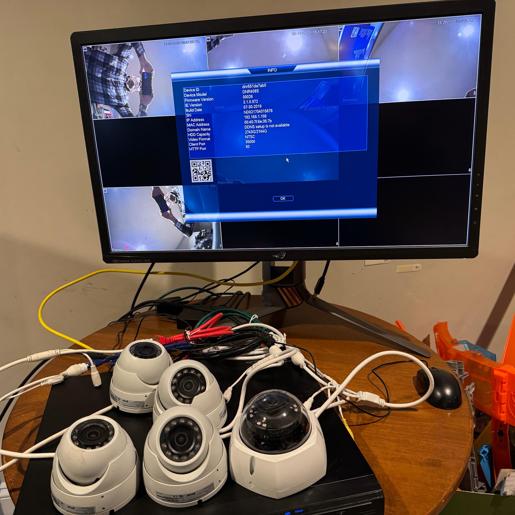 DNR400 Series NVR 8 channel security camera system with 5 cameras and 3TB HDD