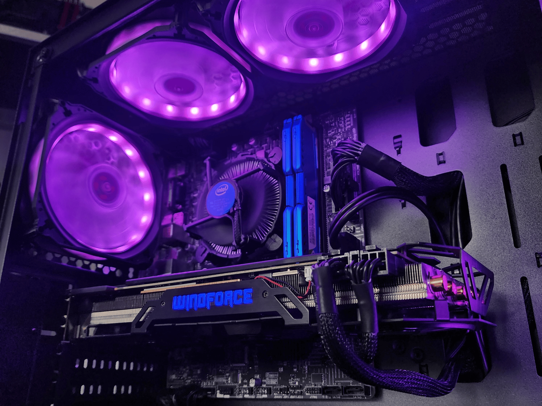 Intel Core i3 10100F // GeForce GTX 980 4GB // 16GB 3200MHz