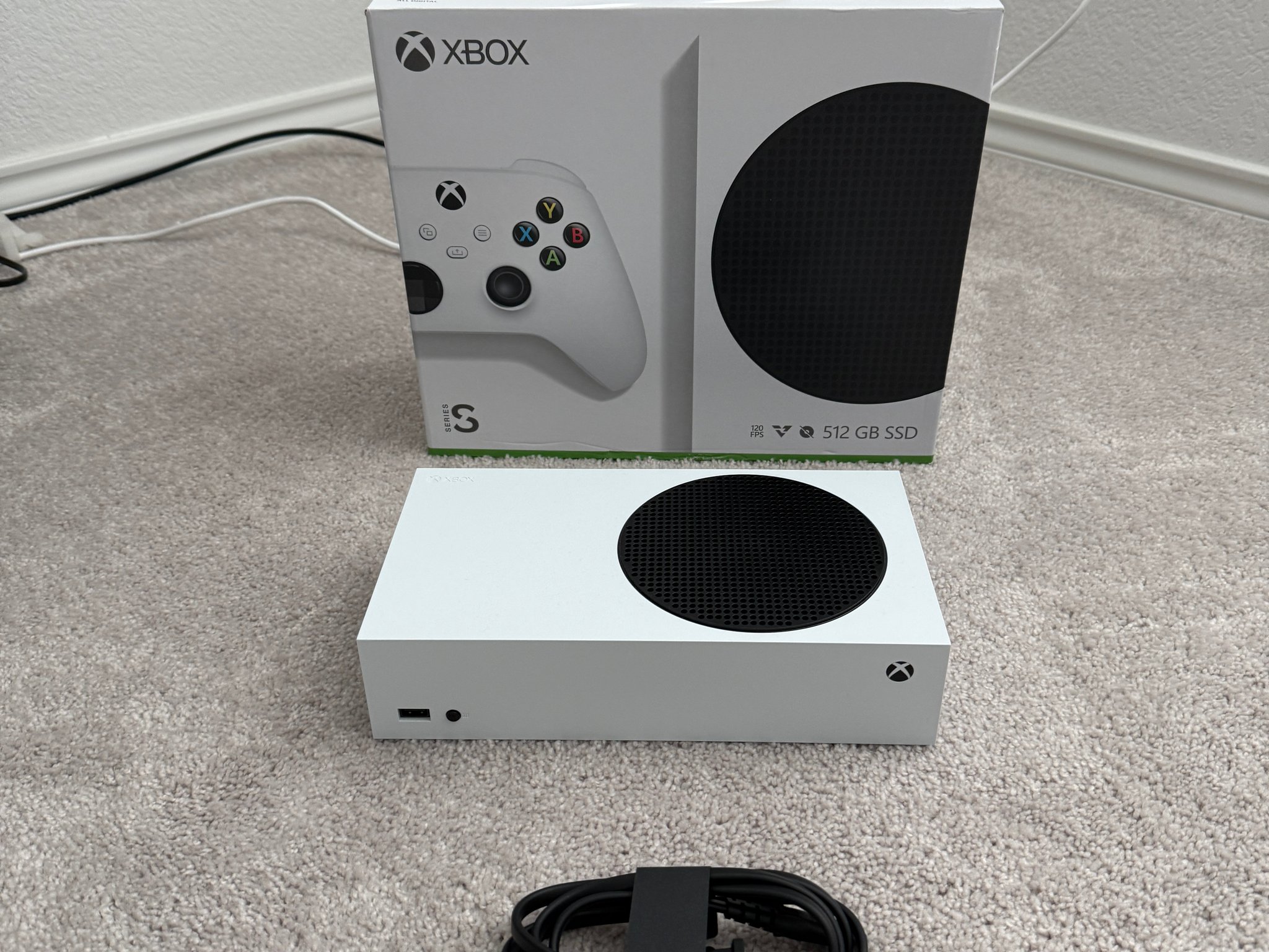 Xbox Series S - Like New!