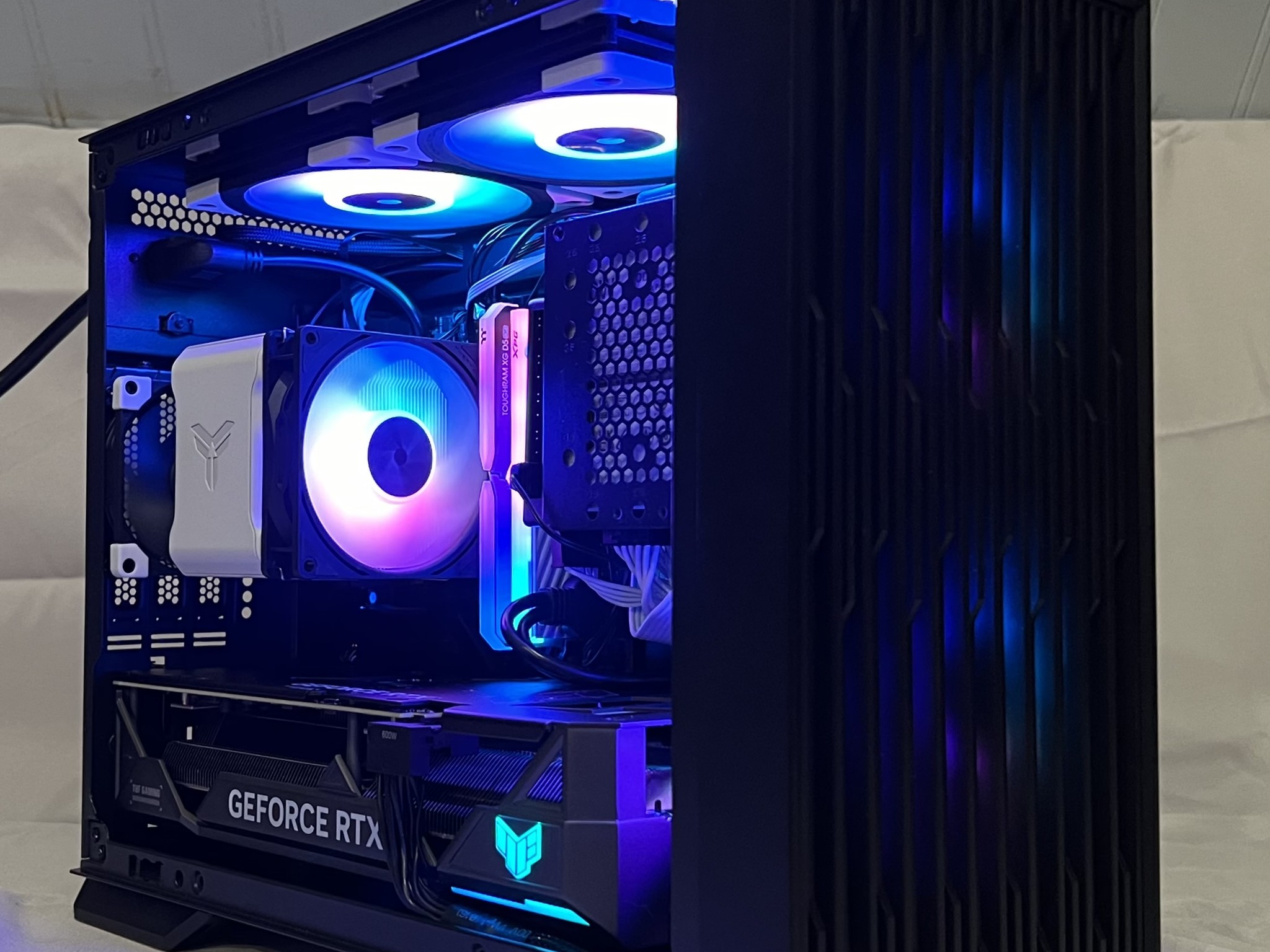 "The Import Job" Ryzen 7 7800x3d, RTX 4070 Ti, 32gb, WiFi 6E, gaming pc-READ FULL DESCRIPTION-