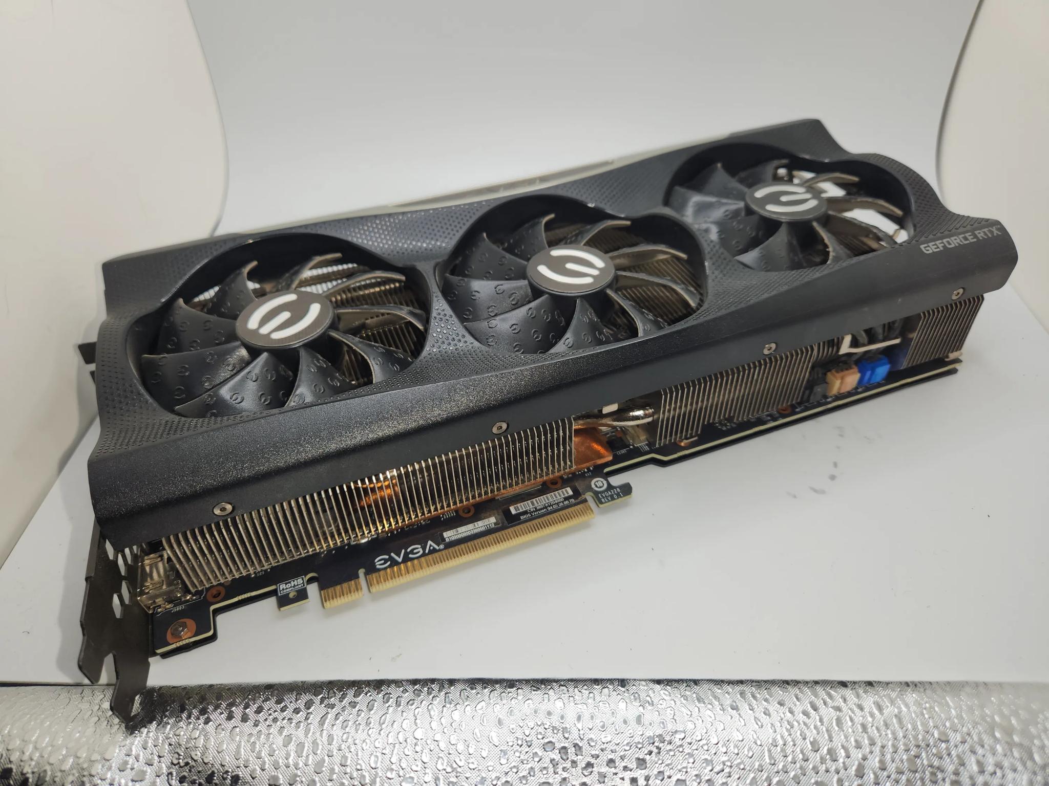 RTX 3080 10 GB EVGA FTW3
