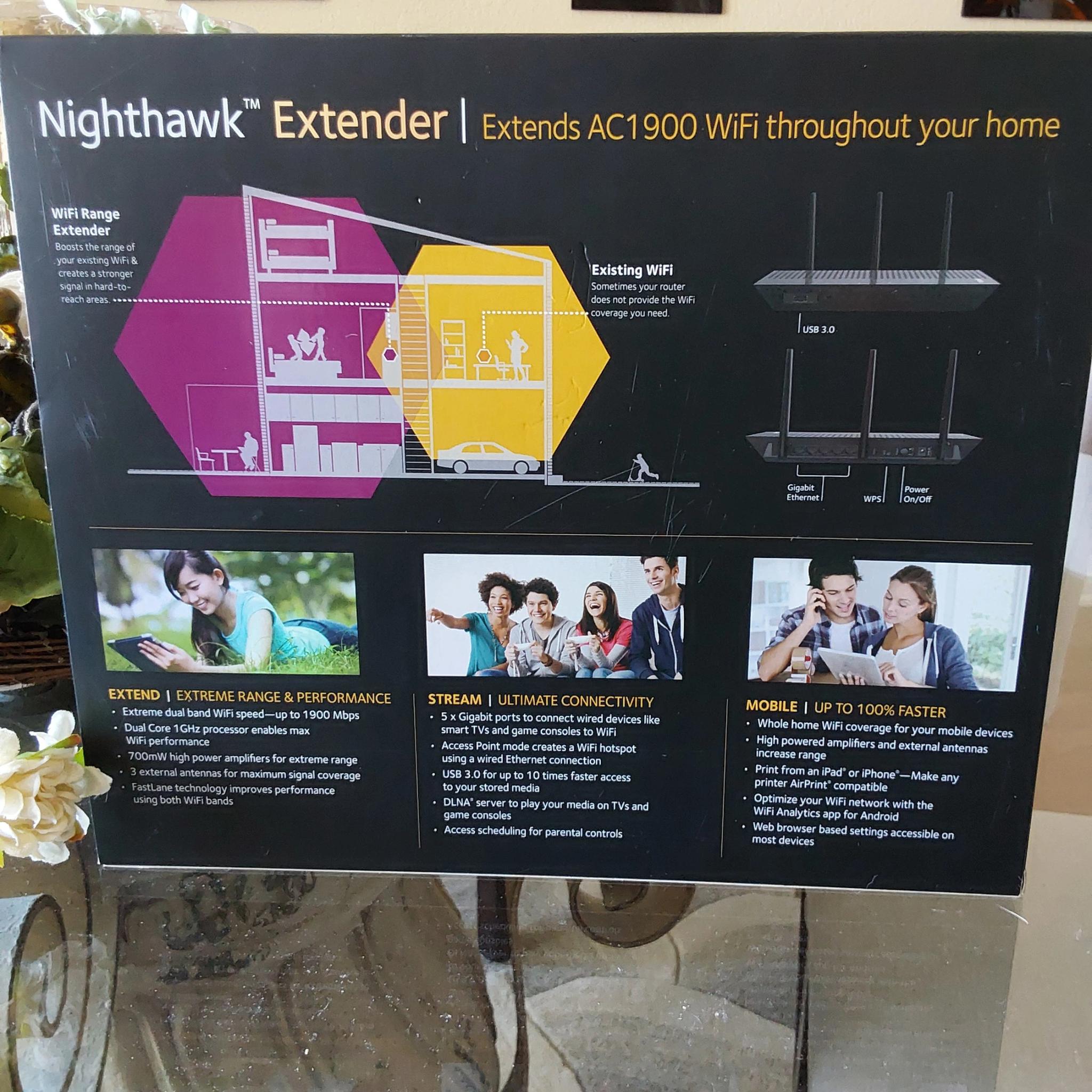 NETGEAR Nighthawk WiFi Mesh Range Extender EX7000