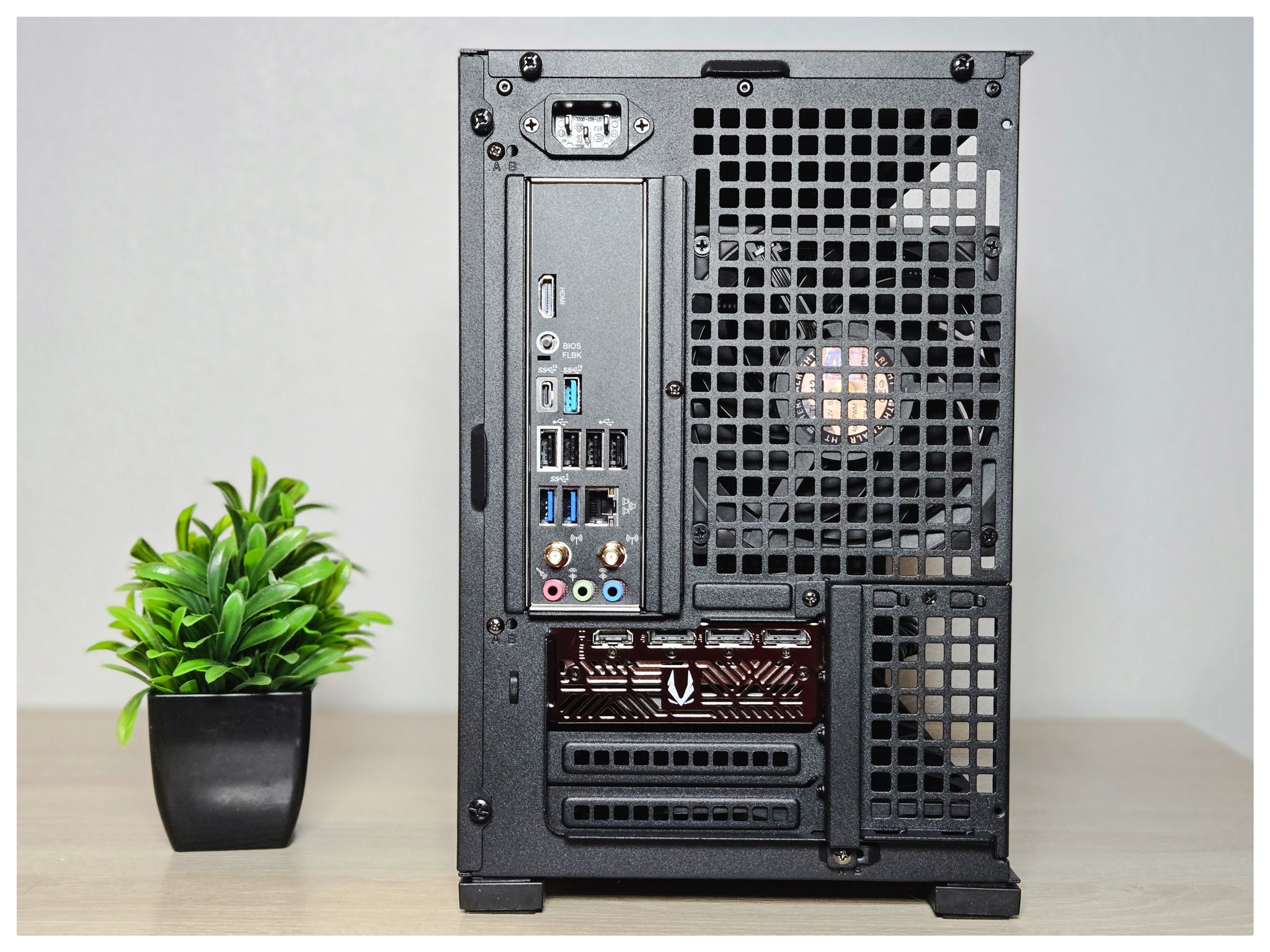 Ryzen 5 7500X3D | RTX 5060 Ti 8GB | Blackout Gaming PC