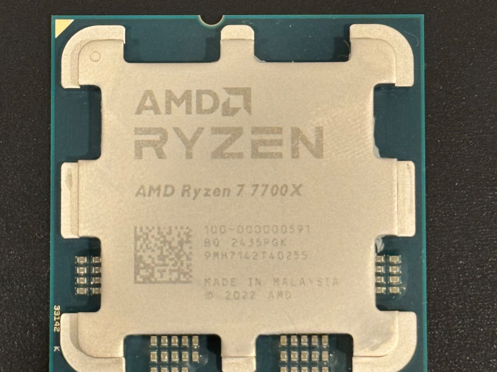 RYZEN 7 7700X