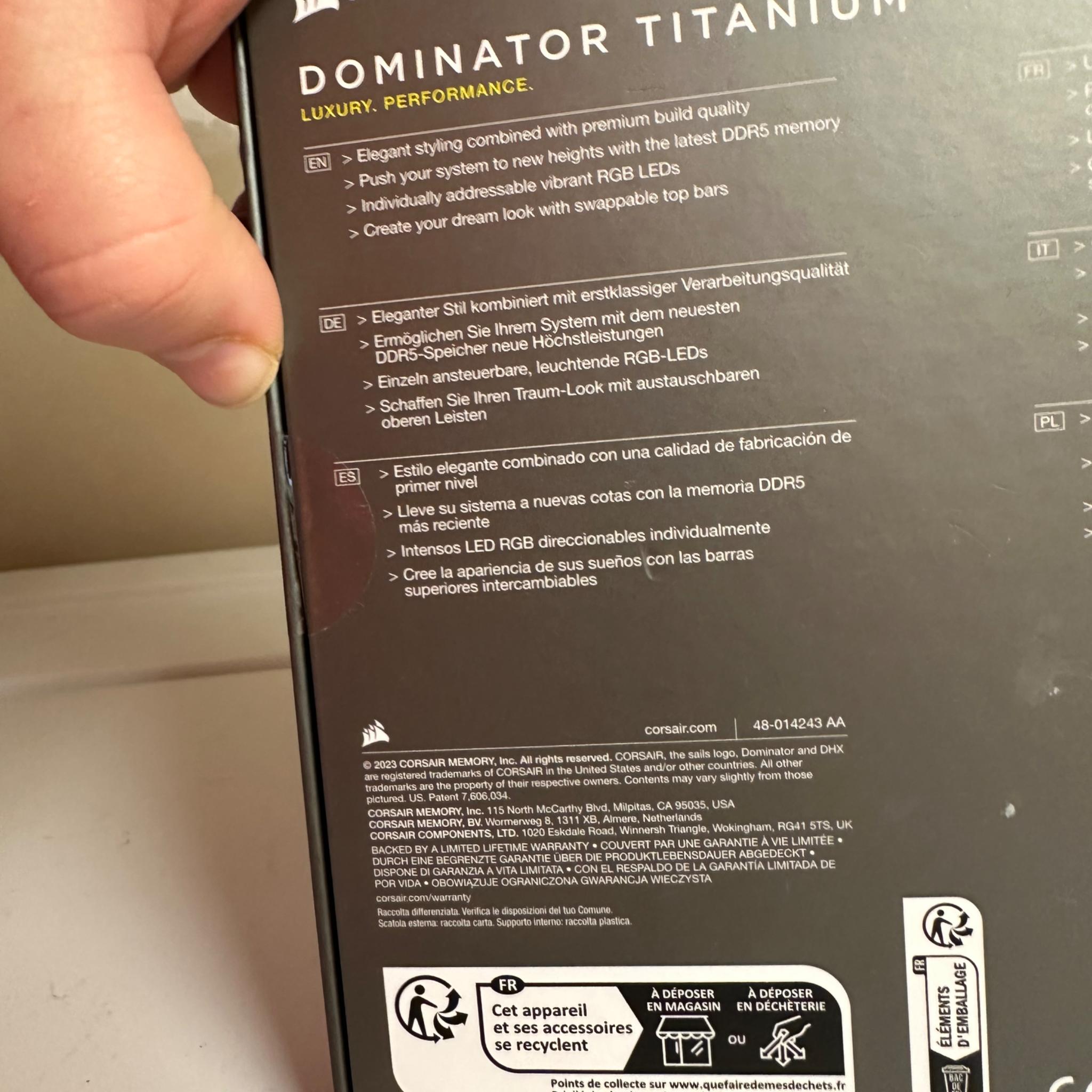 CORSAIR Dominator Titanium 96GB (2 x 48GB) DDR5 6600 (PC5 52800) CMP96GX5M2B6600C32