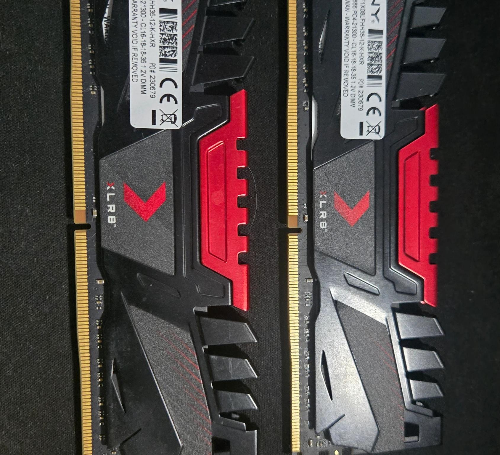 PNY LR8 16 gig DDR4 Kit (x2 ,8 gig )