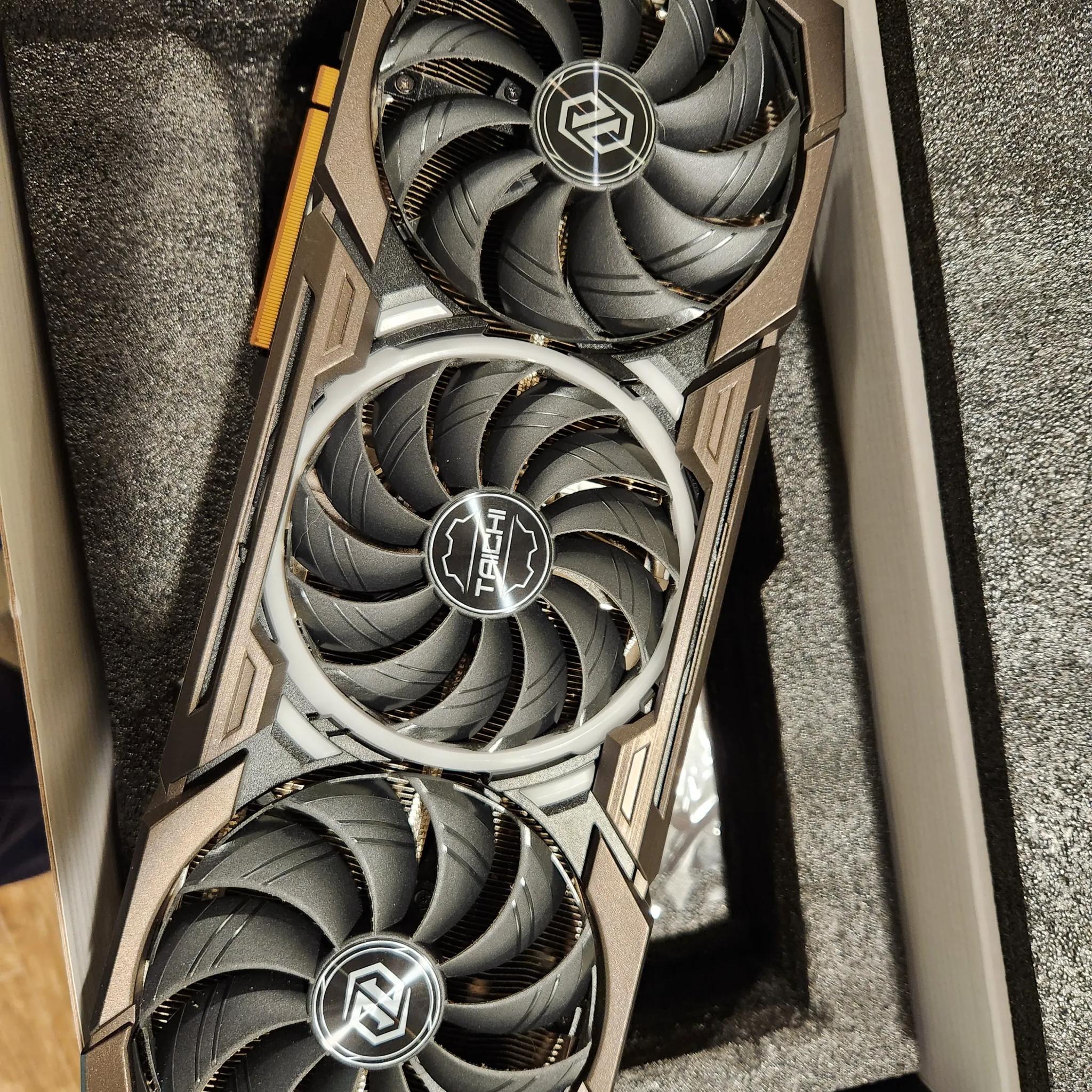 AMD Radeon™ RX 7900 XTX Taichi 24GB OC