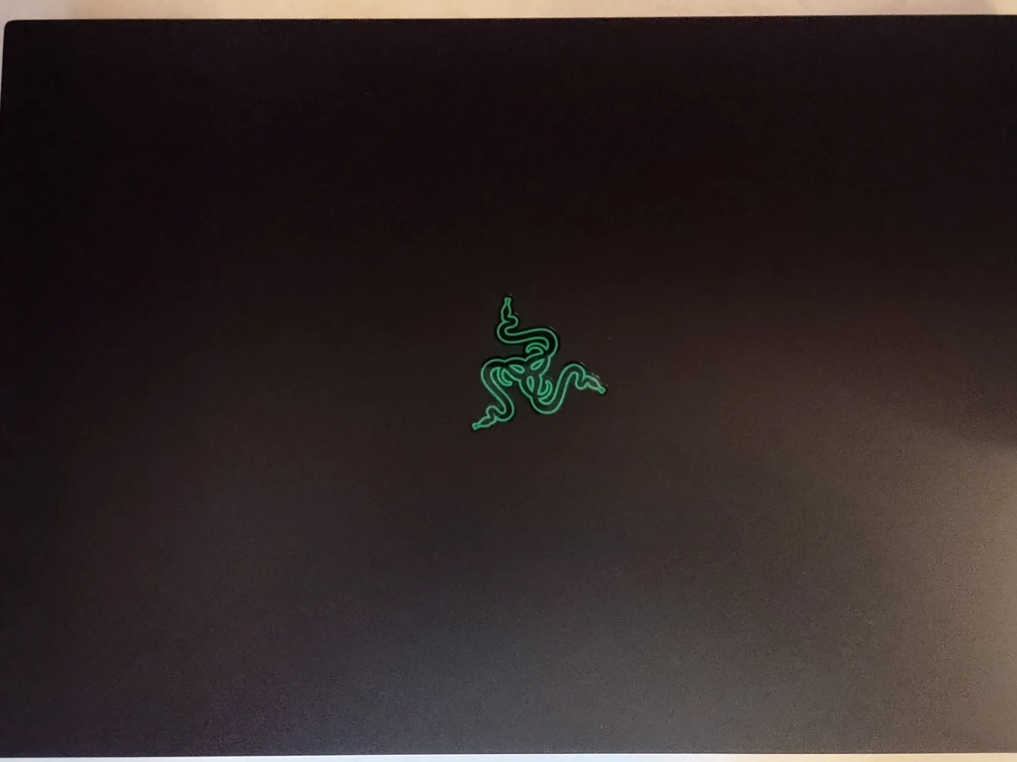 Razer Blade 18 240Hz QHD+ i9-13950HX 16GB RAM 1TB SSD RTX 4060