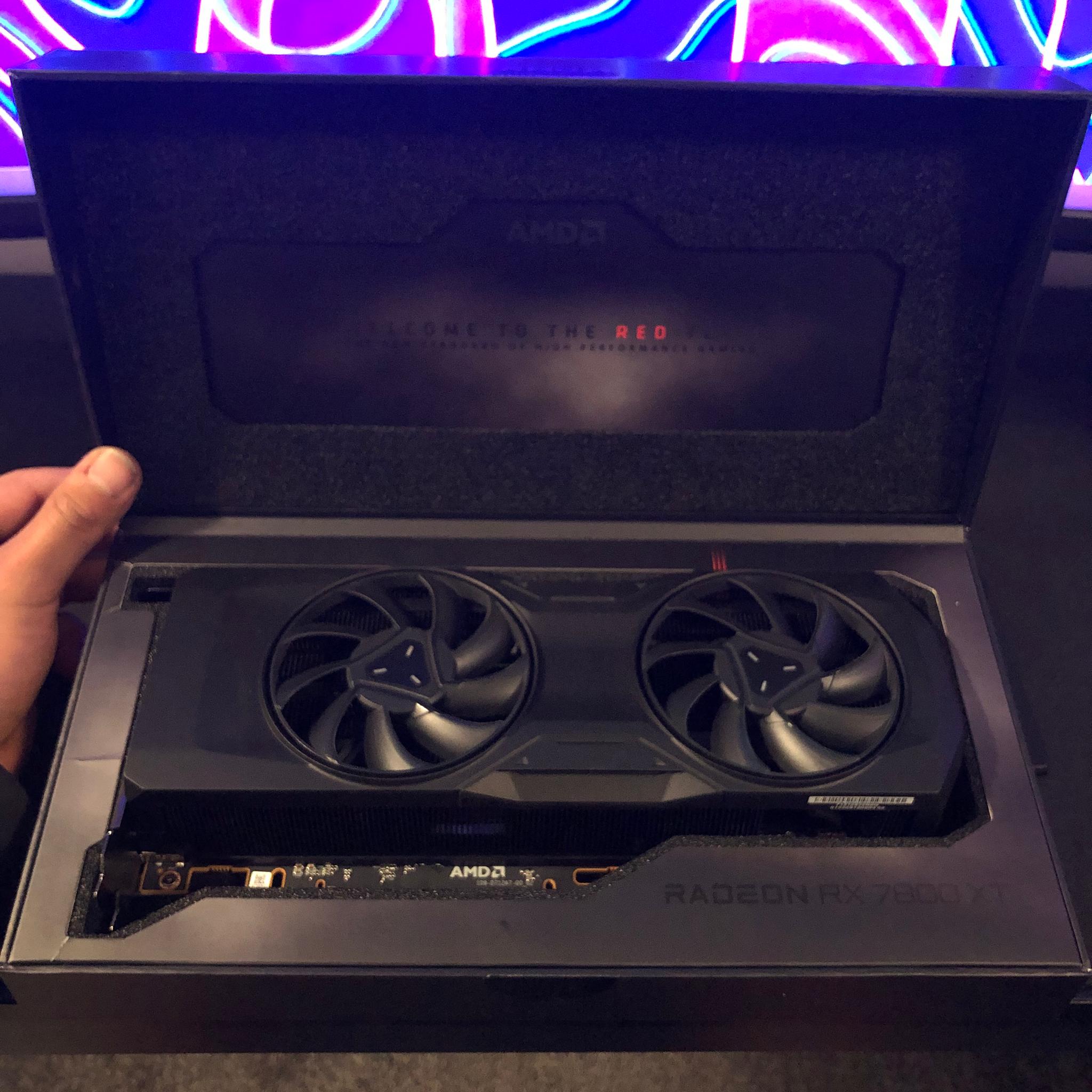 RX 7800XT