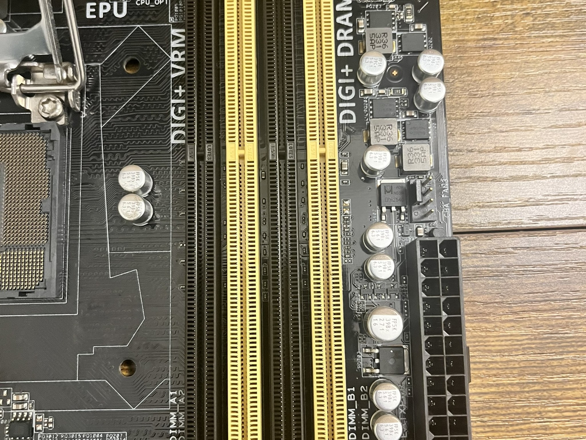 ASUS Z87 Pro (Intel LGA 1150) ATX motherboard