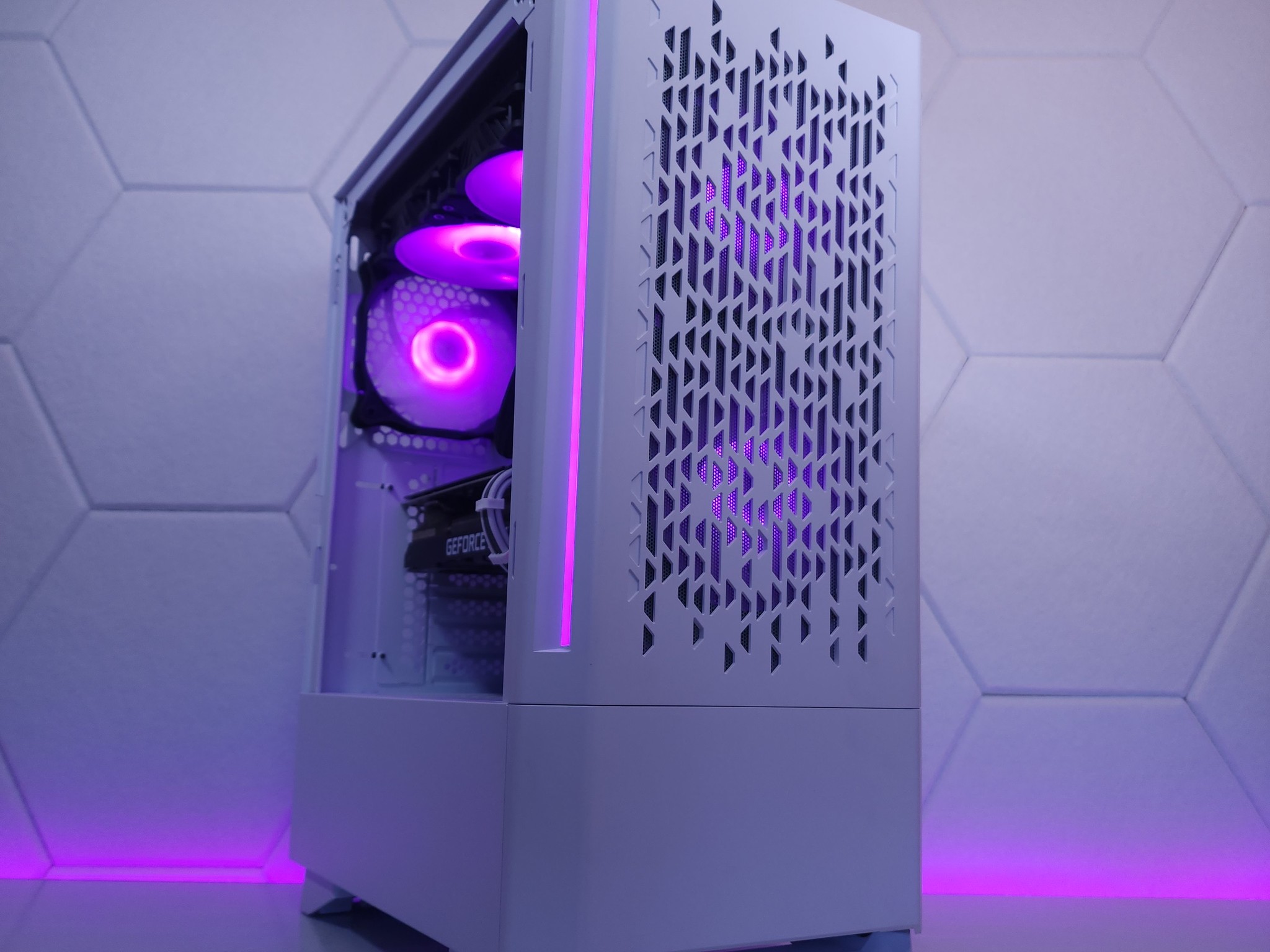💜🤍RTX 3060Ti // Core i7 9700K // 16GB 3200MHz // 1TB NVMe Gen 3