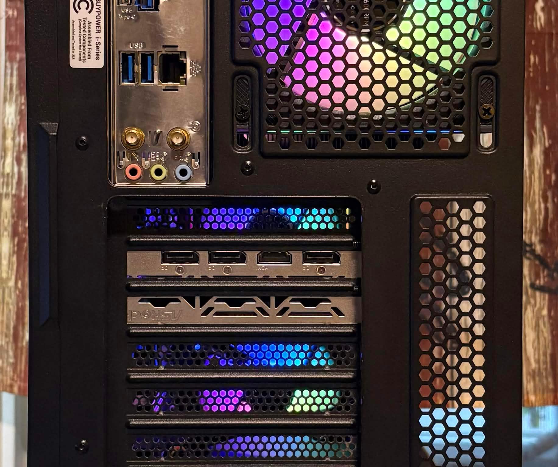 Black Cat Customs Shadowclaw Gaming PC – RX 6600 XT 8GB / i3-10105 / 16GB RAM / 1.25TB Storage