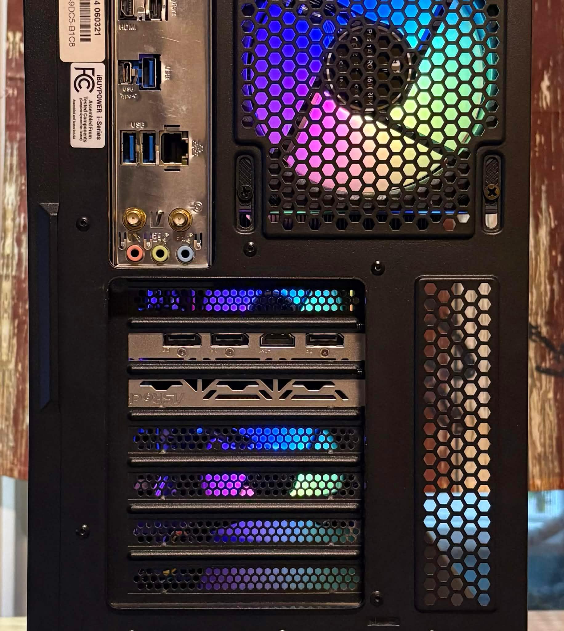 Black Cat Customs Shadowclaw Gaming PC – RX 6600 XT 8GB / i3-10105 / 16GB RAM / 1.25TB Storage