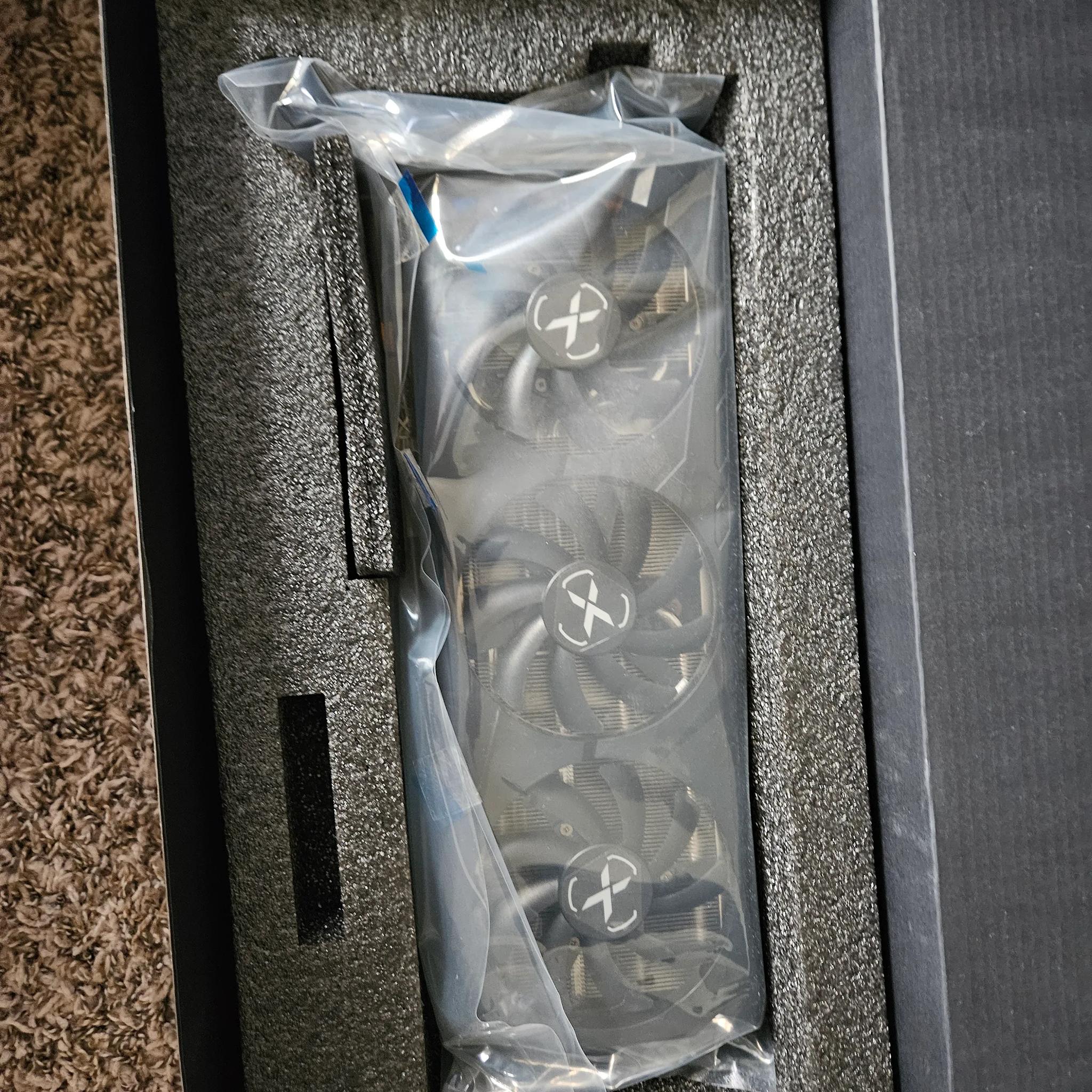 XFX Swft 309 Radeon RX6700 10GB