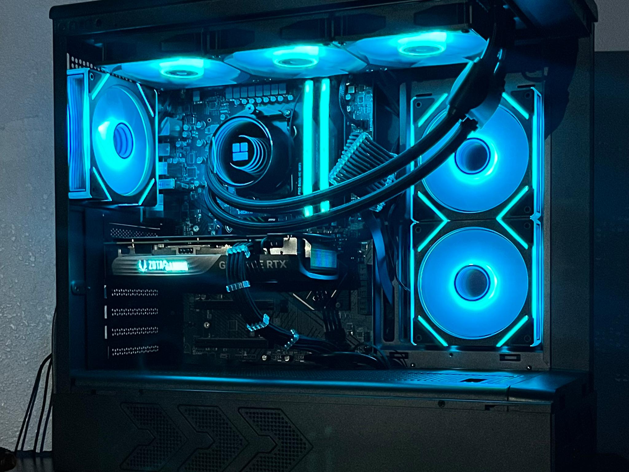 🟦High End Gaming PC⬛️| RTX 4070 OC | Ryzen 7 7700 | 32 GB DDR5 | 1 TB SSD