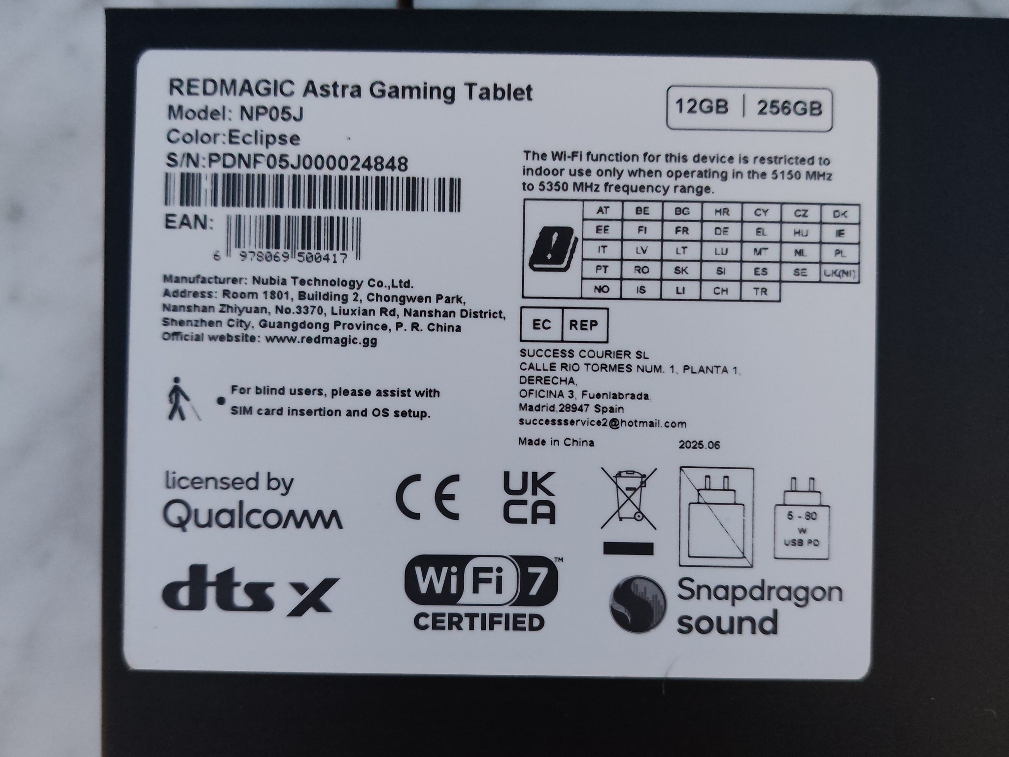 REDMAGIC ASTRA GAMING TABLET 12GB MEMORY 256GB STORAGE ECLIPSE COLOR