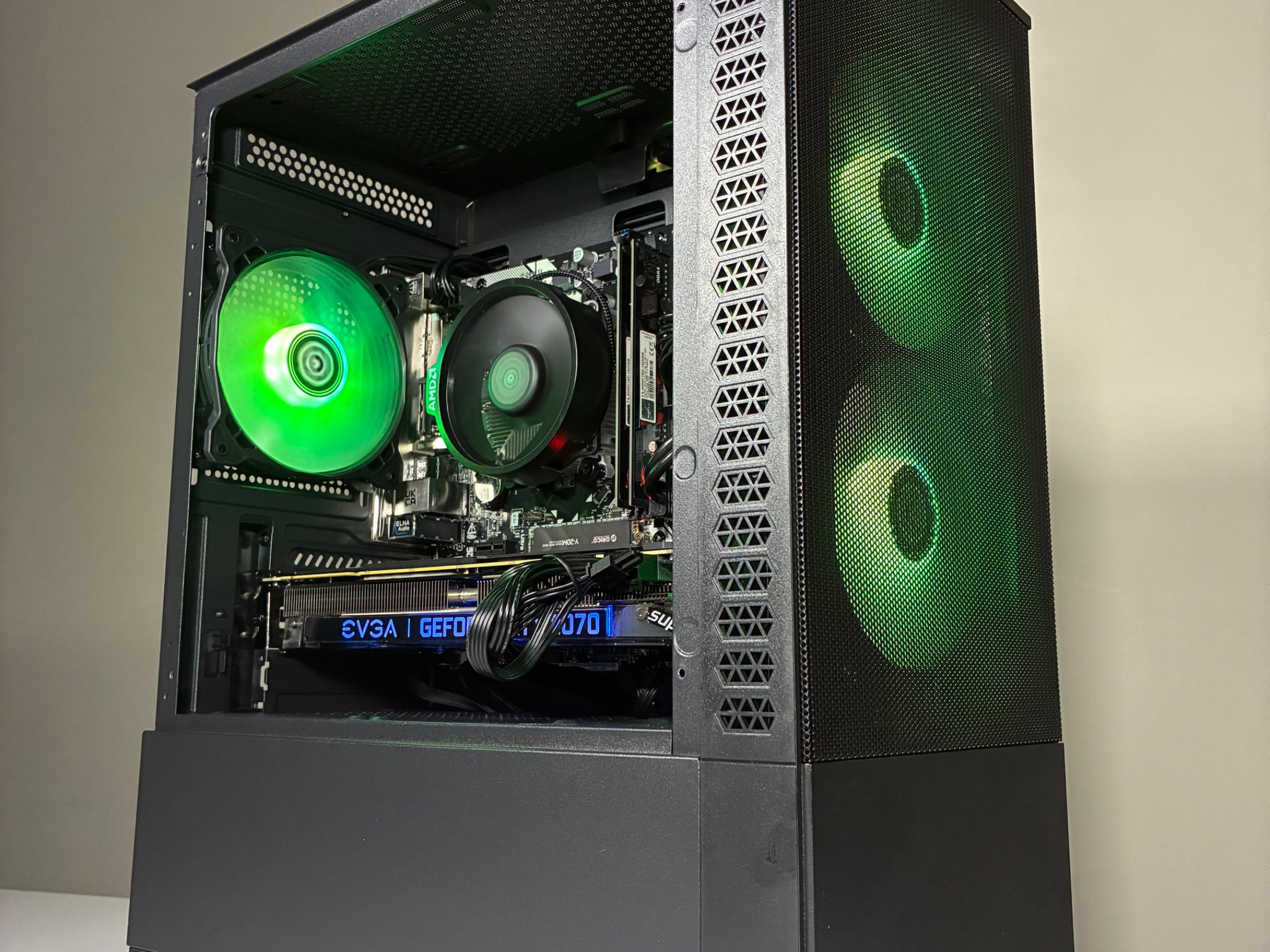 EVGA RTX 2070 Super | Ryzen 5 3600 | 16 GB RAM | 512 GB SSD