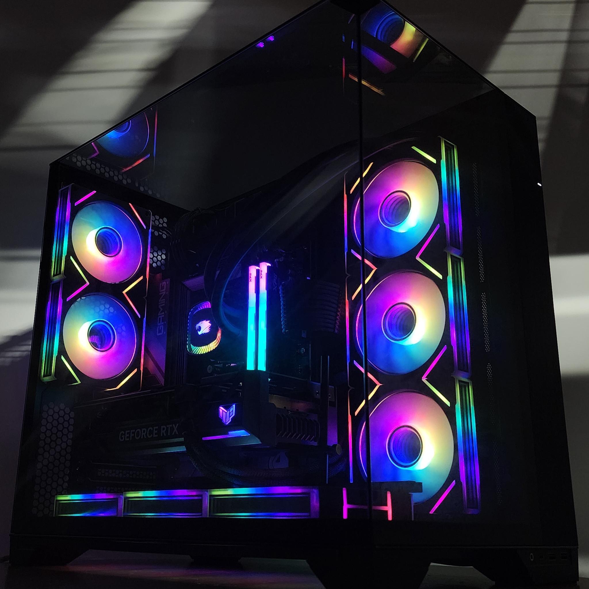 Gaming PC Ryzen 7 9700X 32GB RAM 1TB SSD RTX 4070 Ti SUPER 16GB Win11 Computer