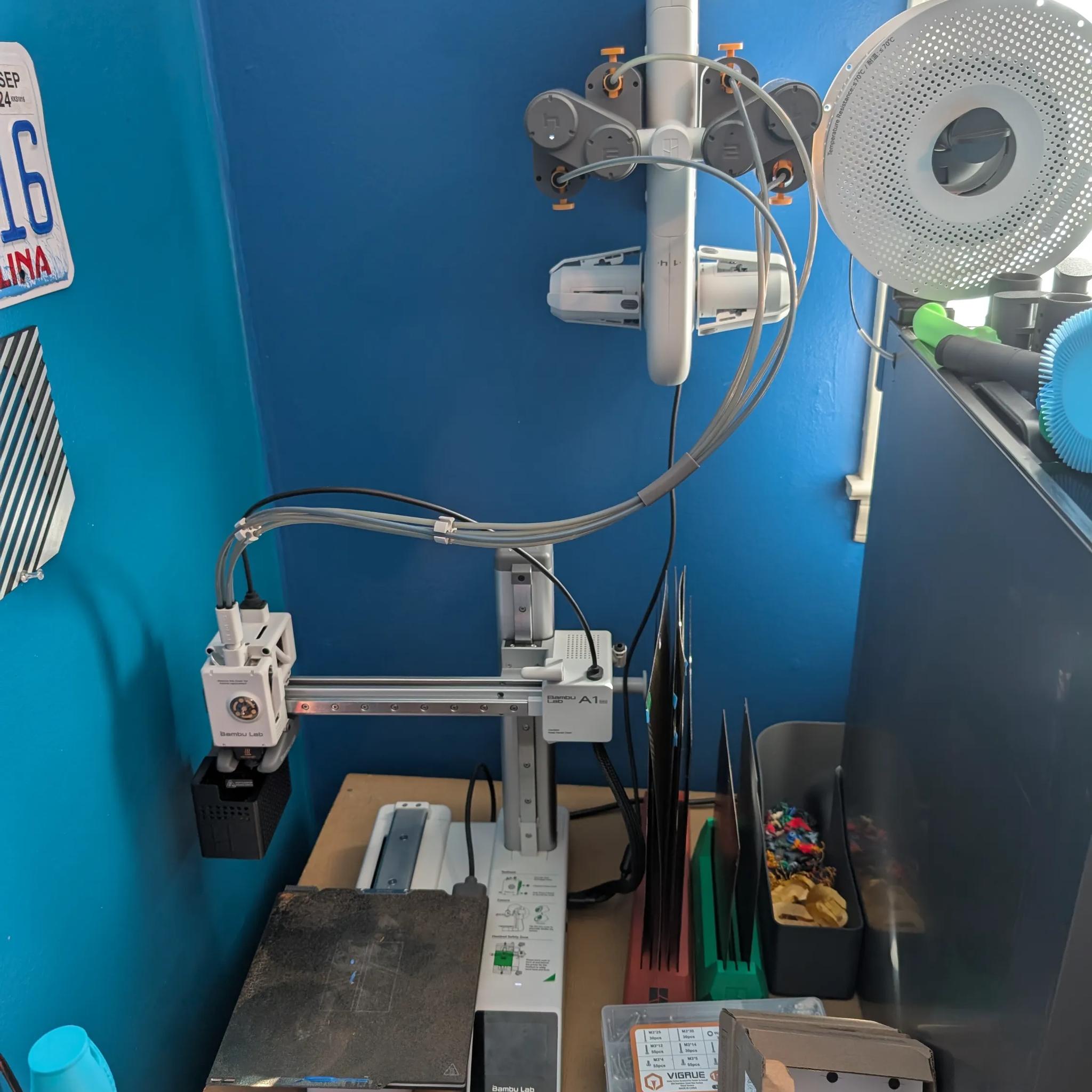 Bambu labs A1-mini 3d printer with AMS system