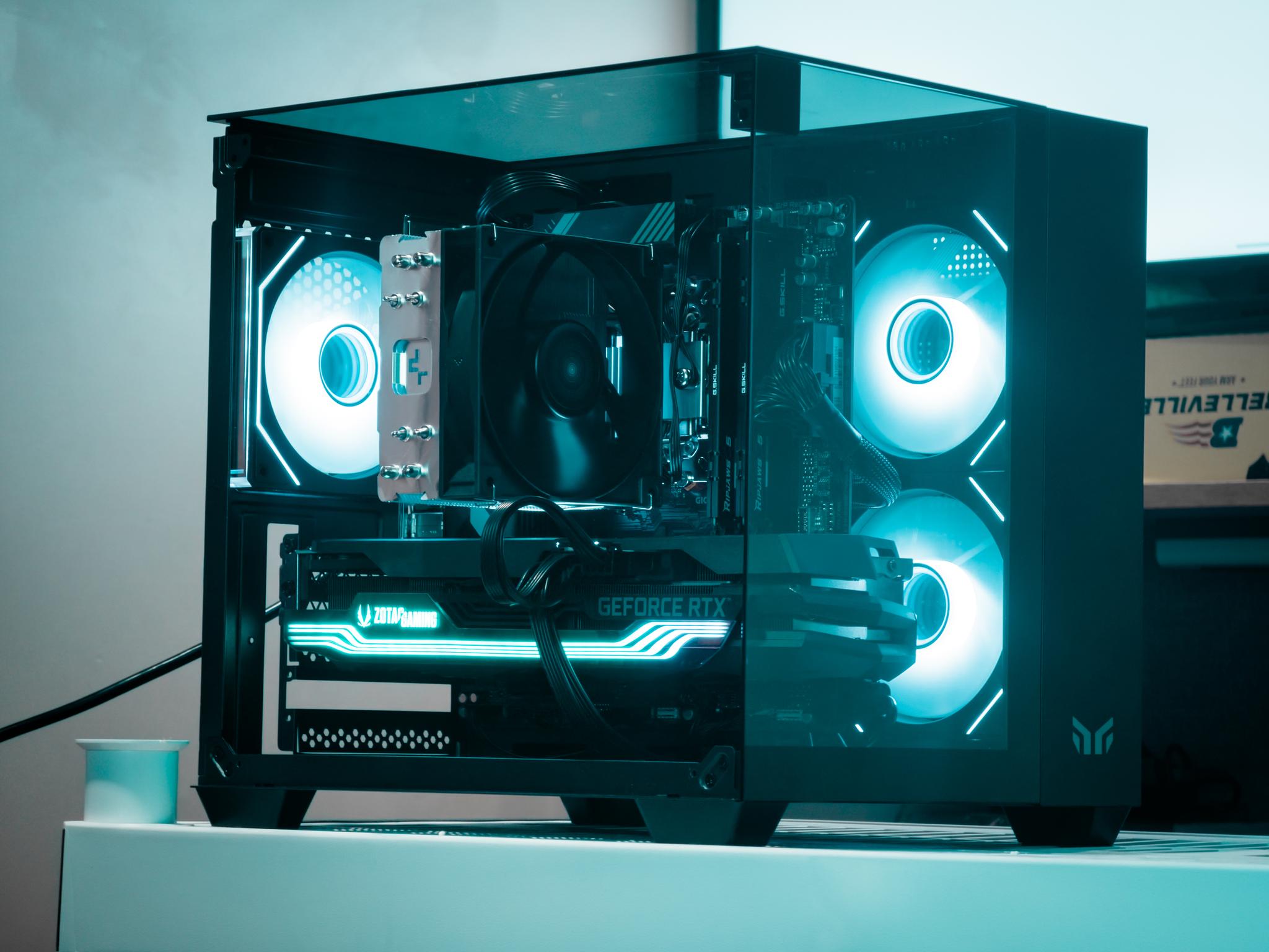 🔥 High-End Gaming PC – Ryzen 9 9900X | RTX 3080 Ti | 32GB DDR5 | RGB Fishtank 🔥